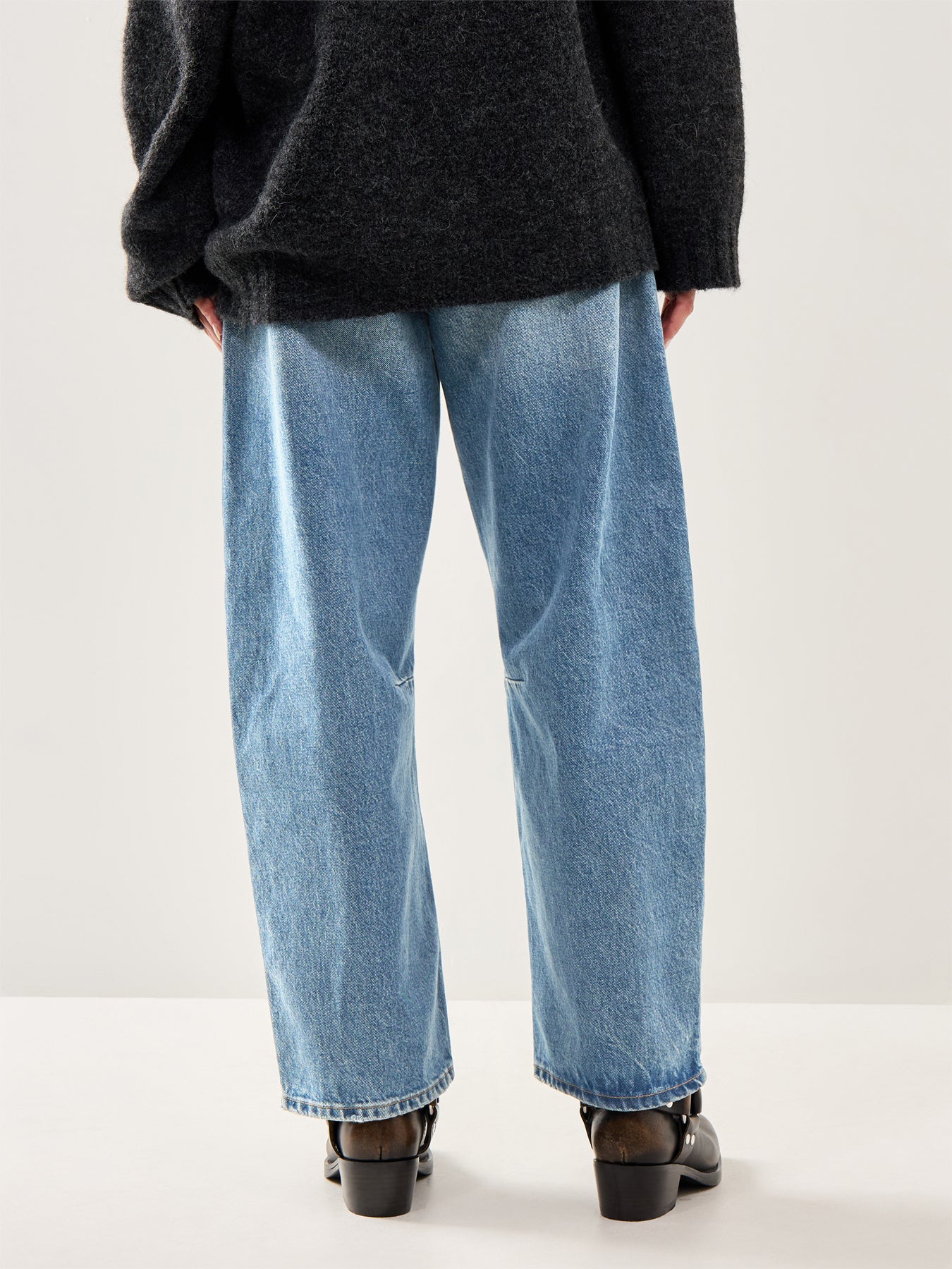 Miro Relaxed Mid-Rise Jeans Blue