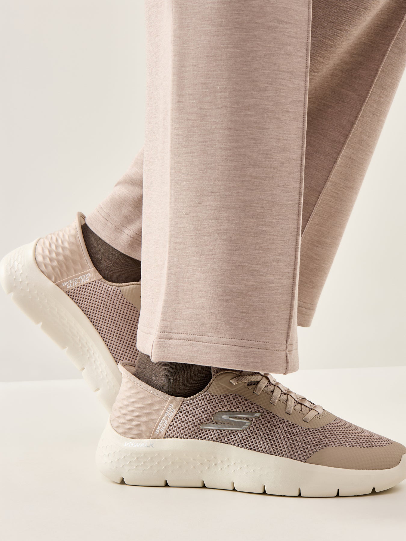 Go Walk Flex Grand Entry Trainers Taupe TPE