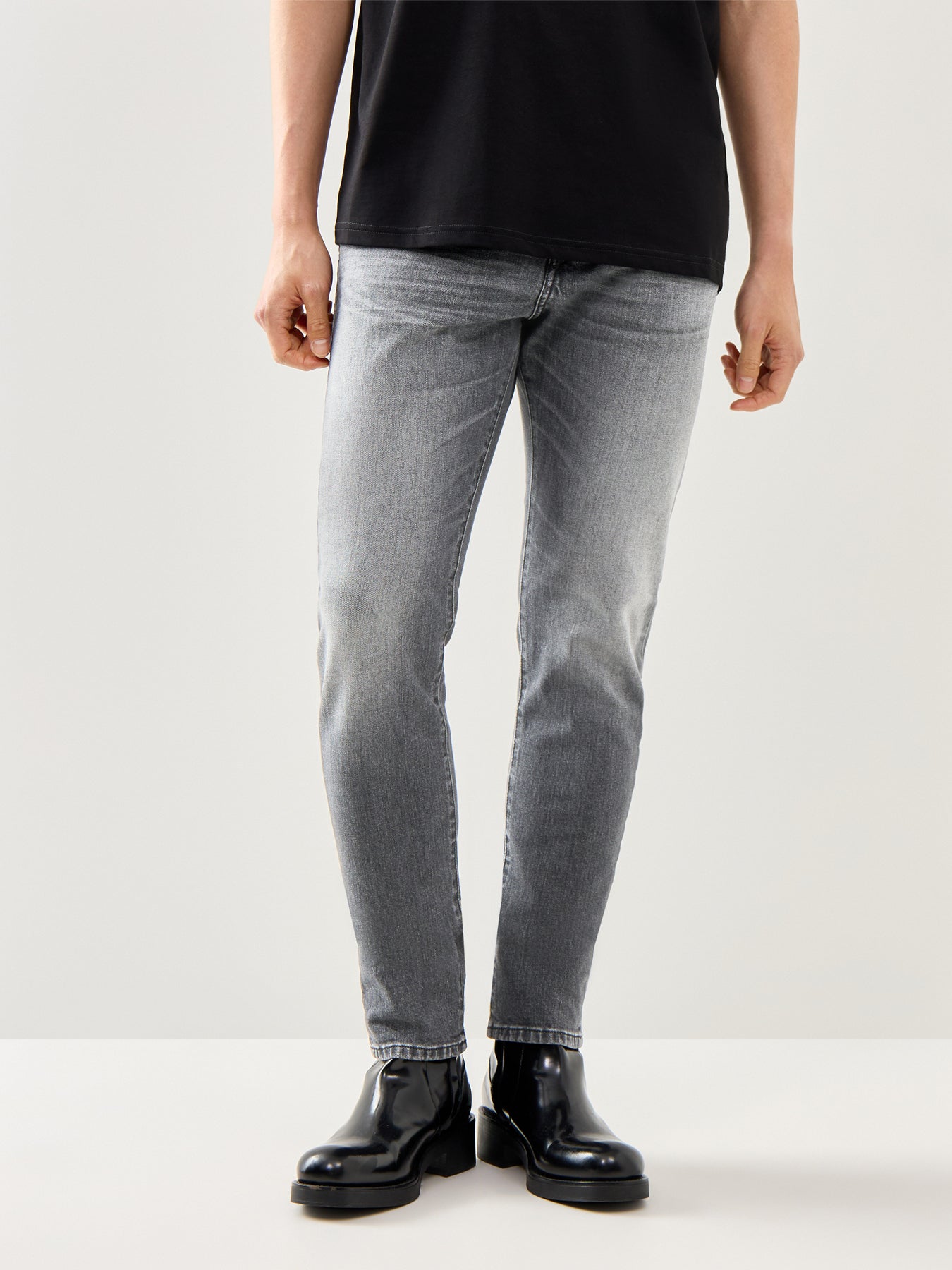 2019 D-Strukt Slim Fit Jeans Grey