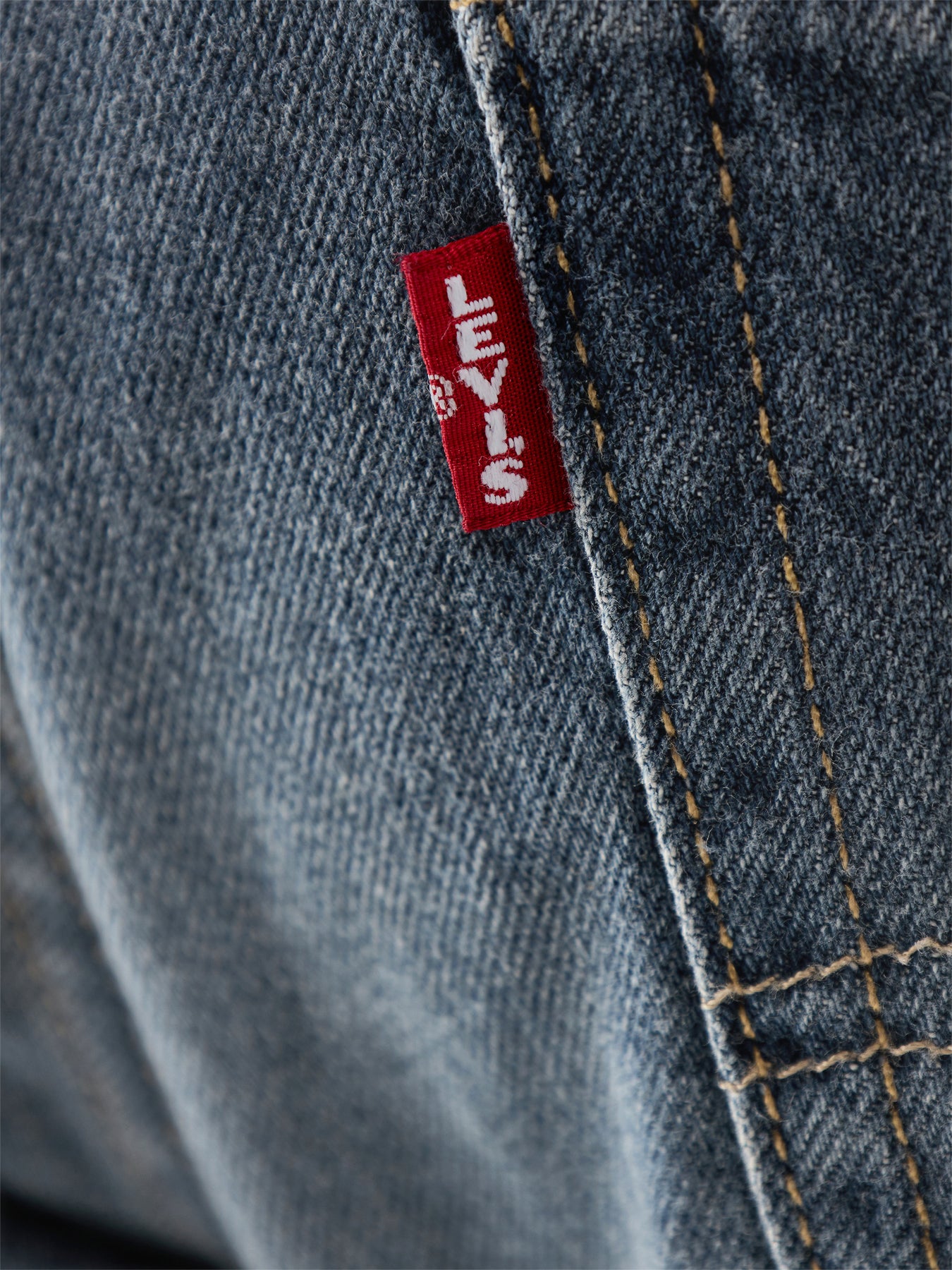 502 Taper Jeans