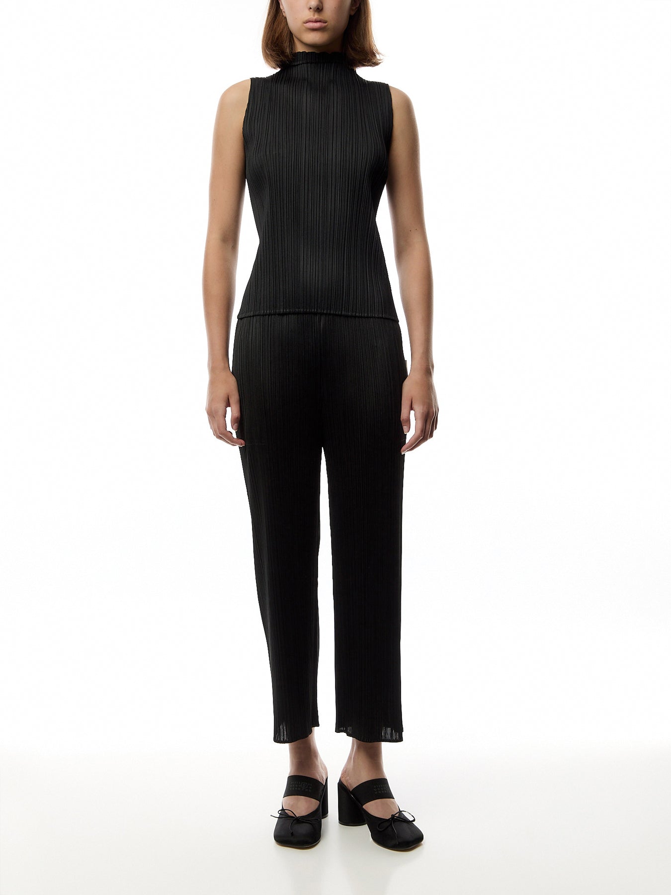 Pleats Sculptural Black Pants