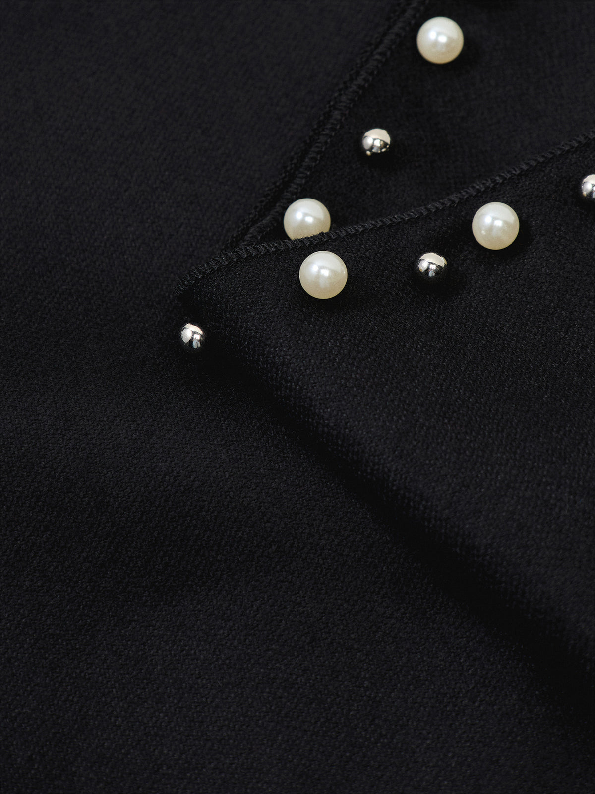Pearl and Stud Border Scarf Black