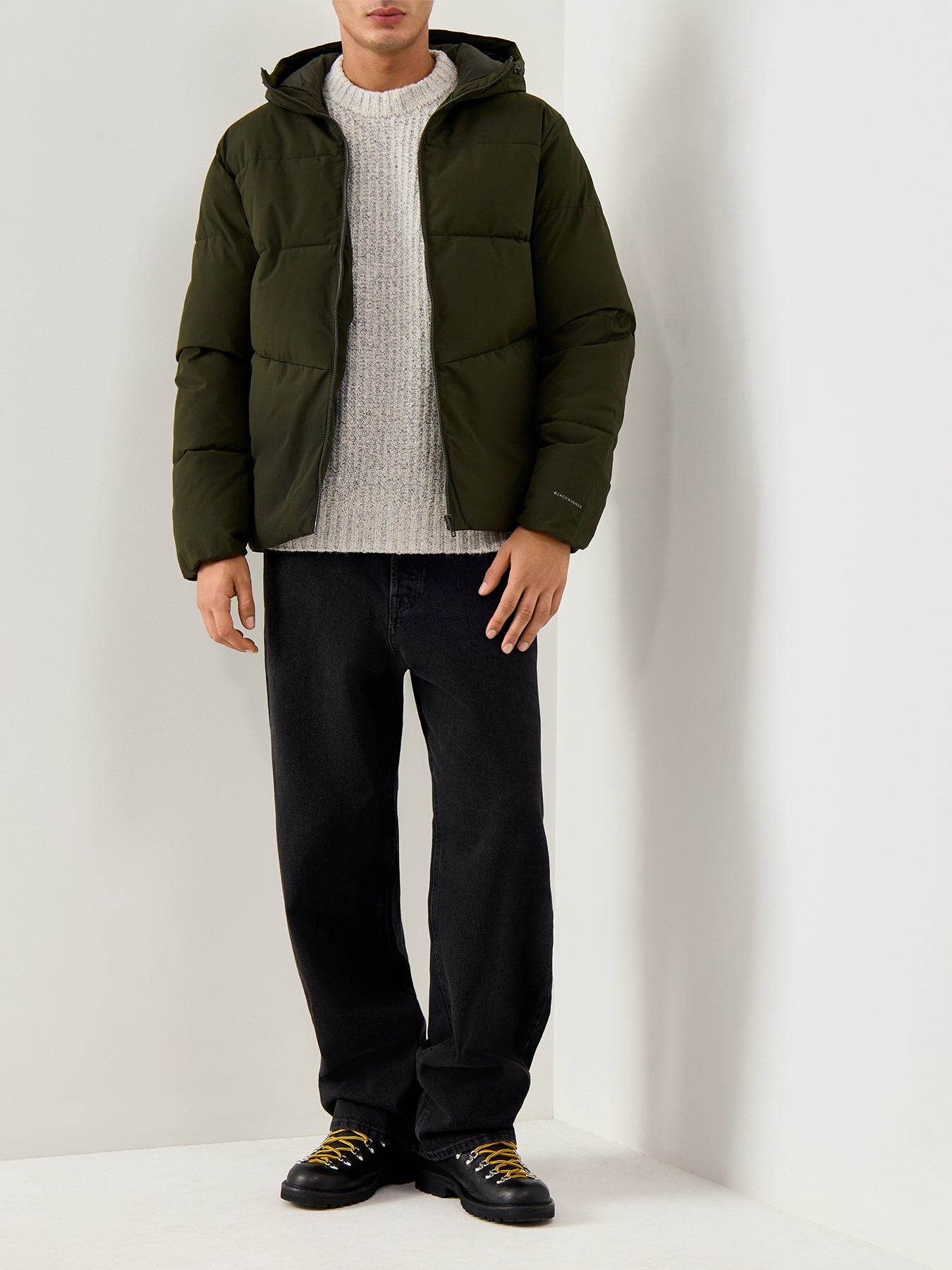 Global Puffer Jacket