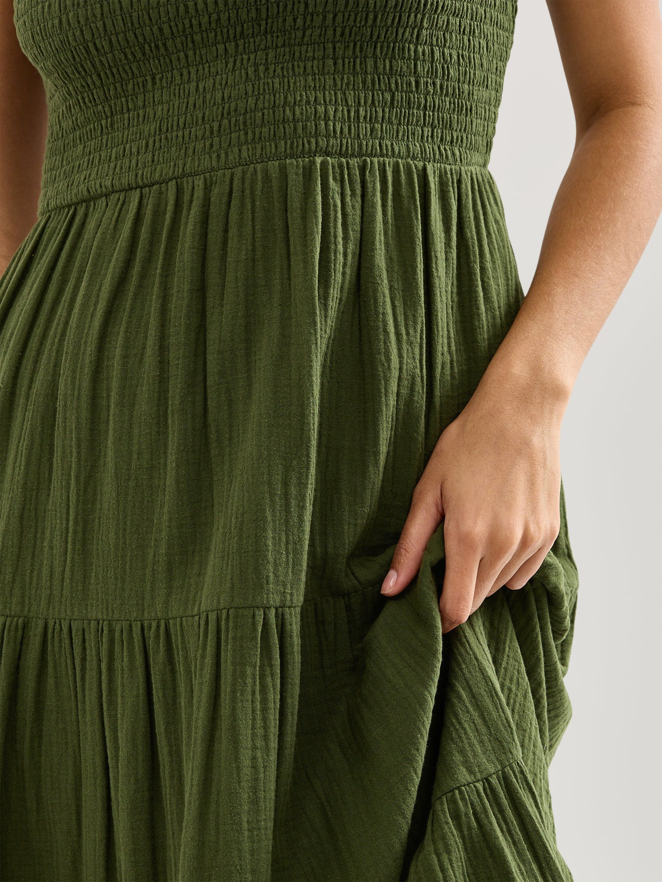 Green Sleeveless Tiered Charlie Midi