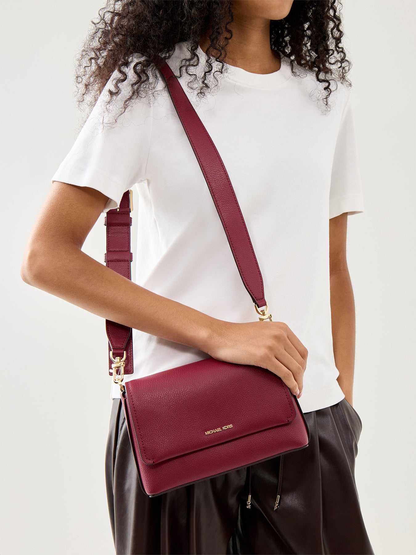 Nessa Messenger Shoulder Bag