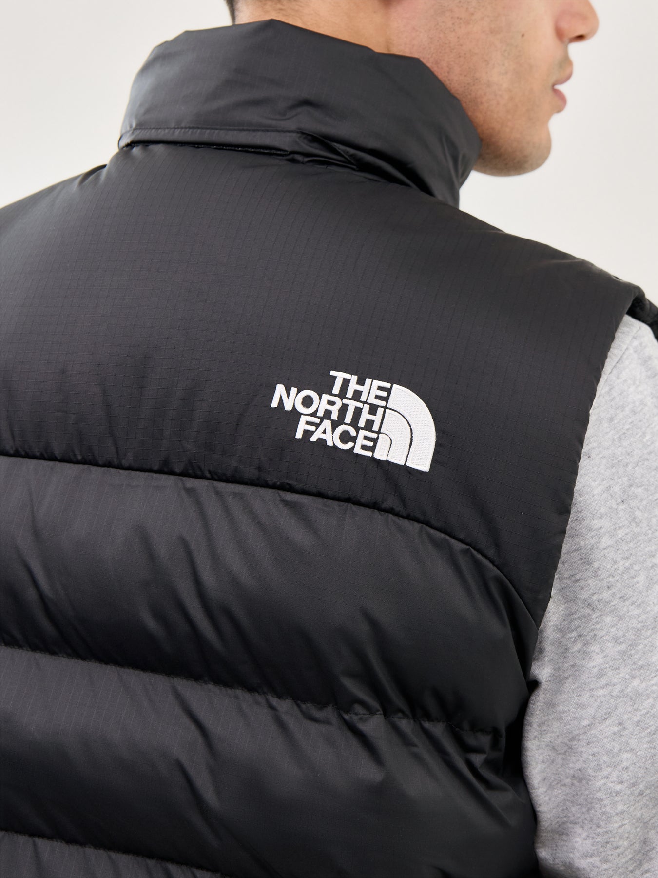 Limbara Insulated Vest Black