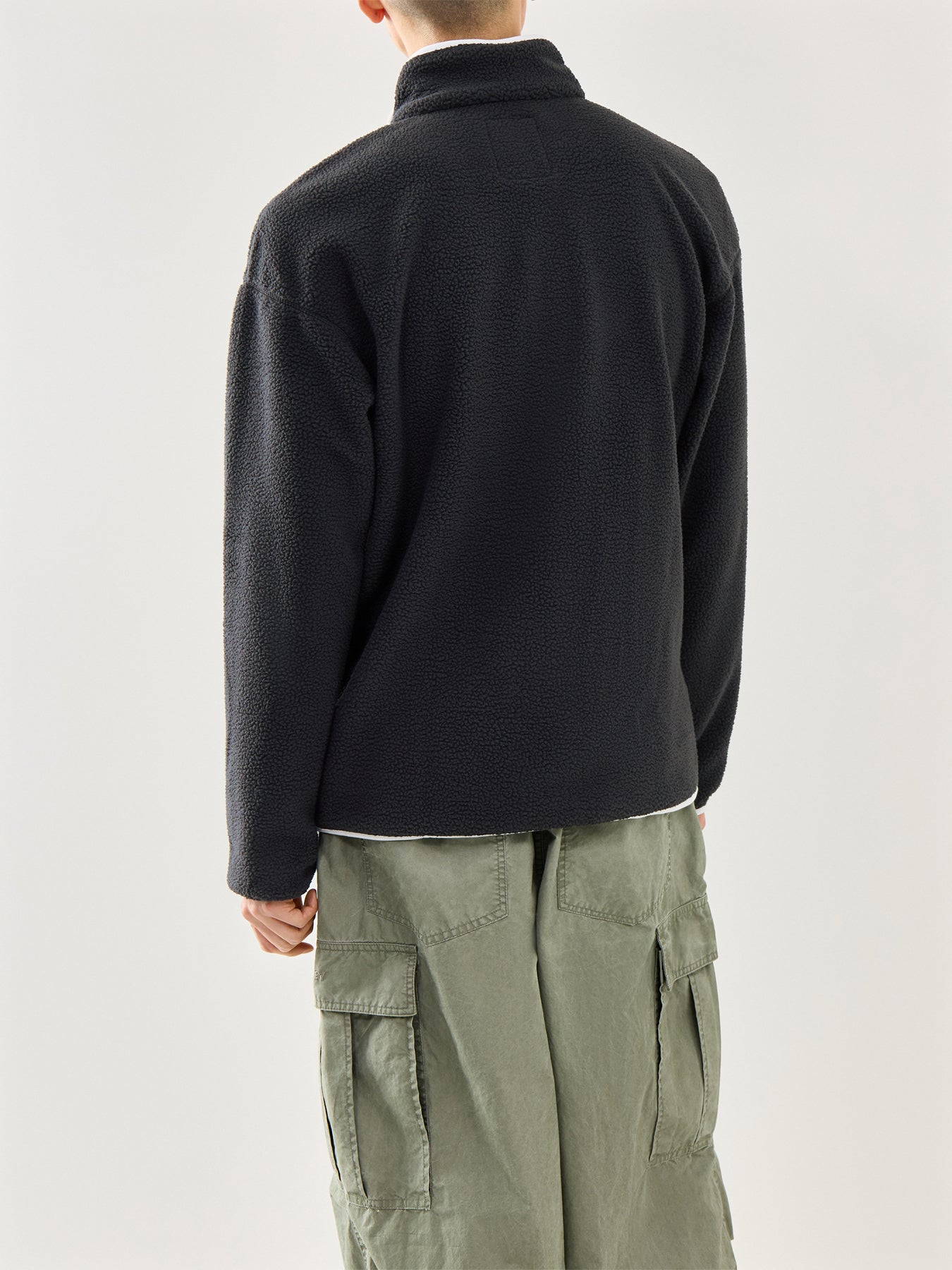 Helvetia Half Snap Black