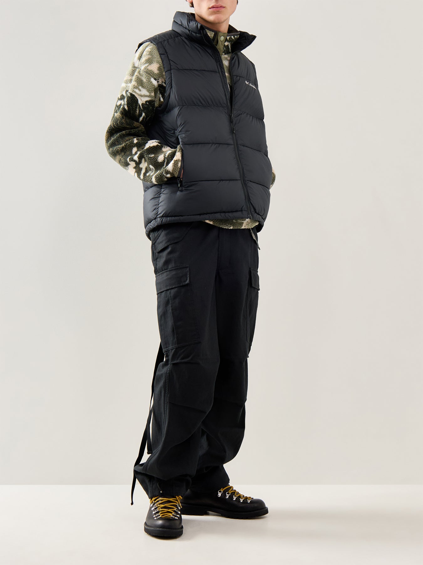 M Pike Lake II Vest-Black