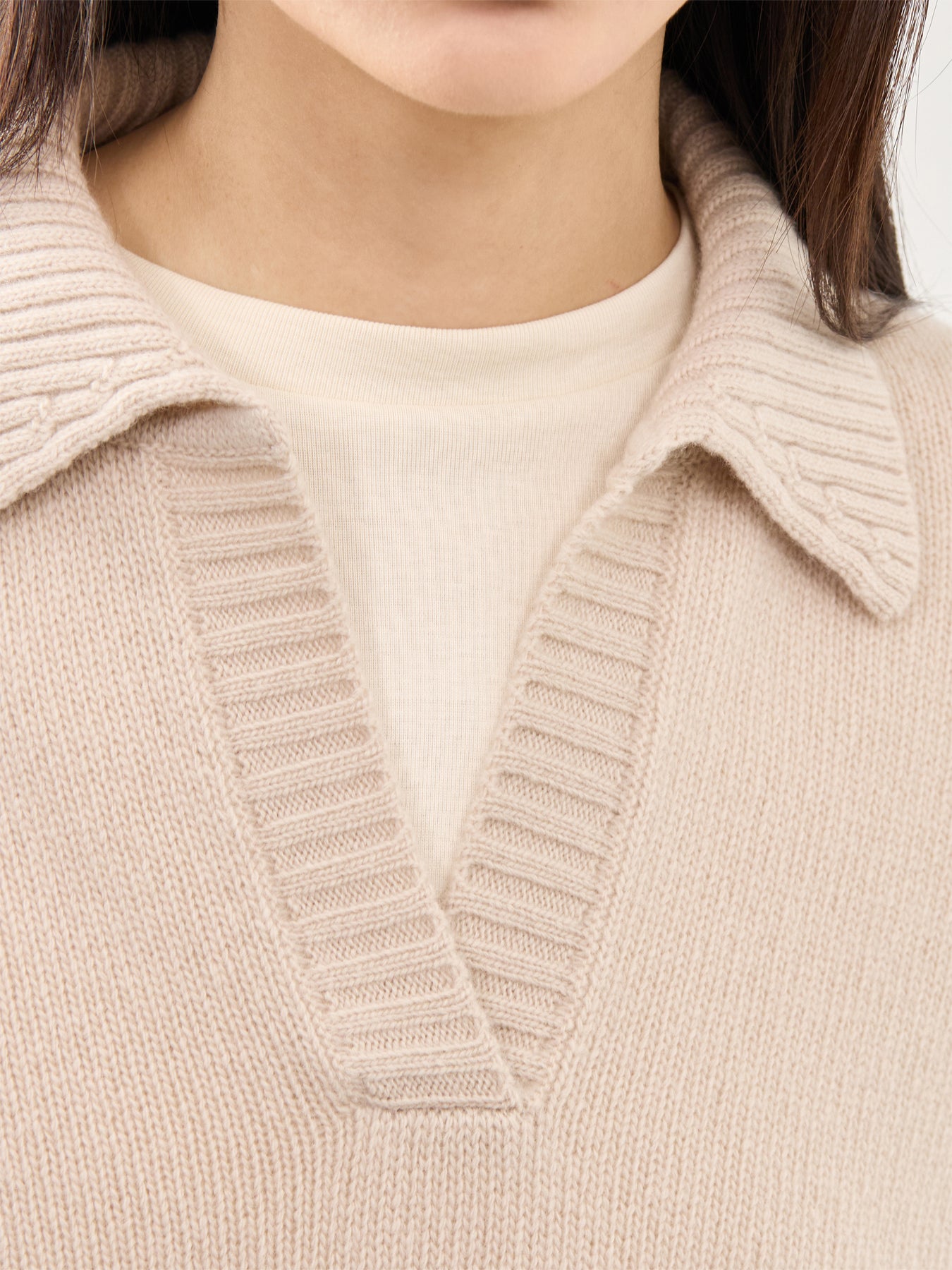 Agre Open Collar Knitwear