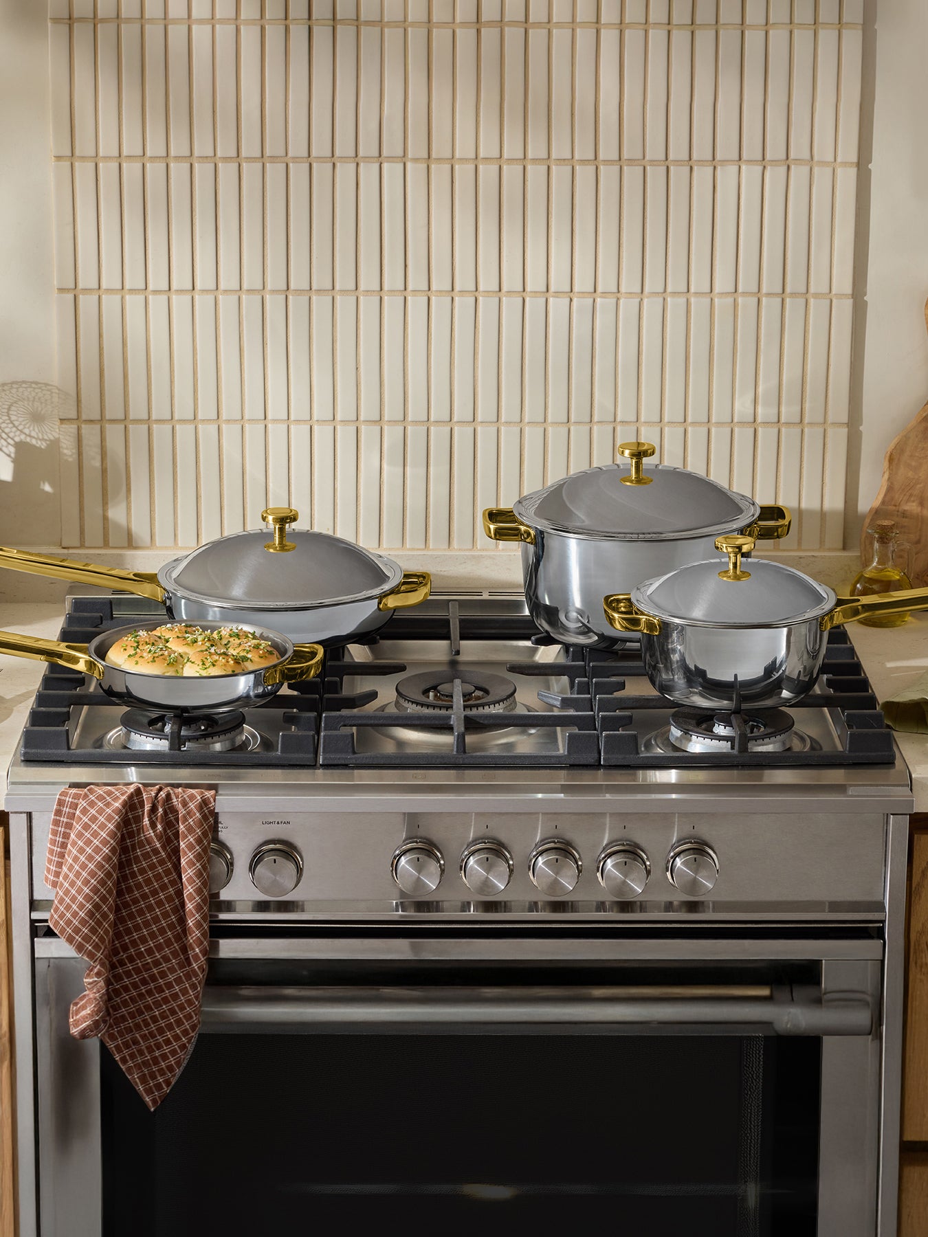 Titanium Pro Cookware Set Chrome/Gold