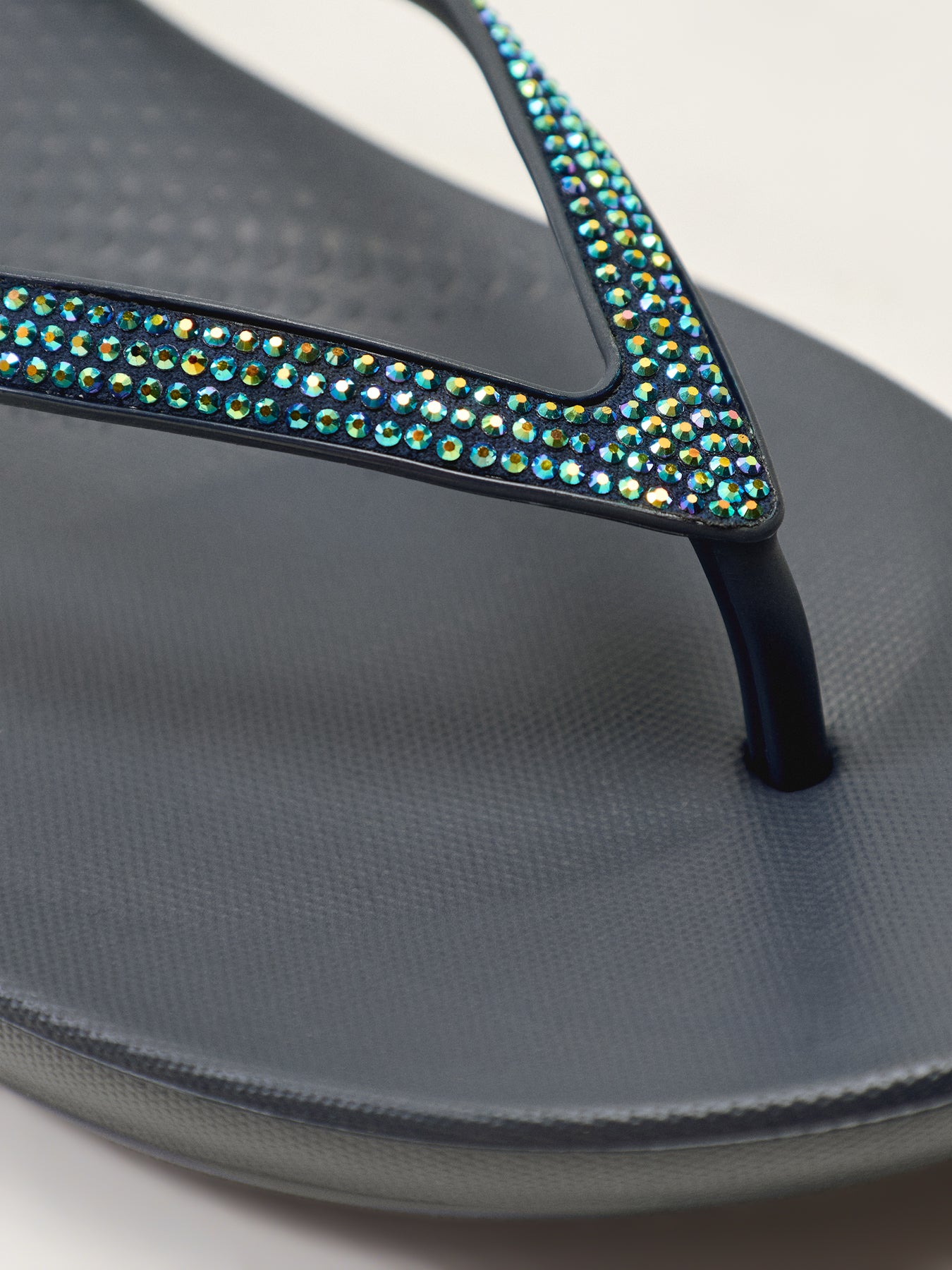 Iqushion Sparkle Slipper