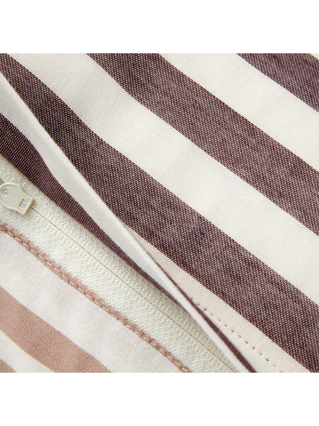 Fifty Fifty Standard Pillowcase Truffe