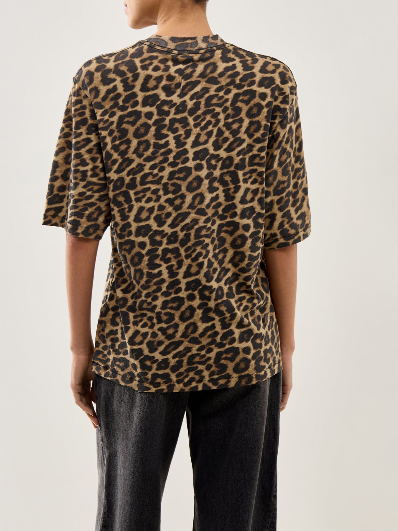 Avi Tee Black And Brown Leopard