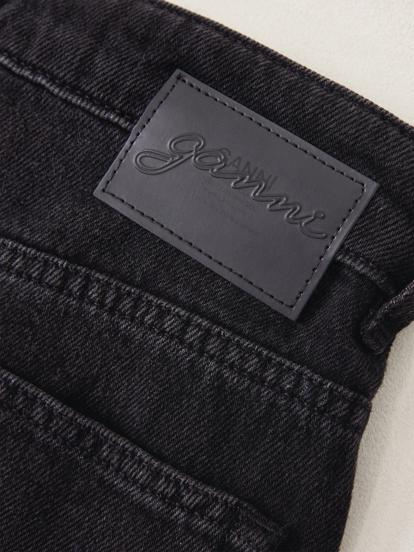 Soft Rigid Denim Baggy Jeans Black Washed