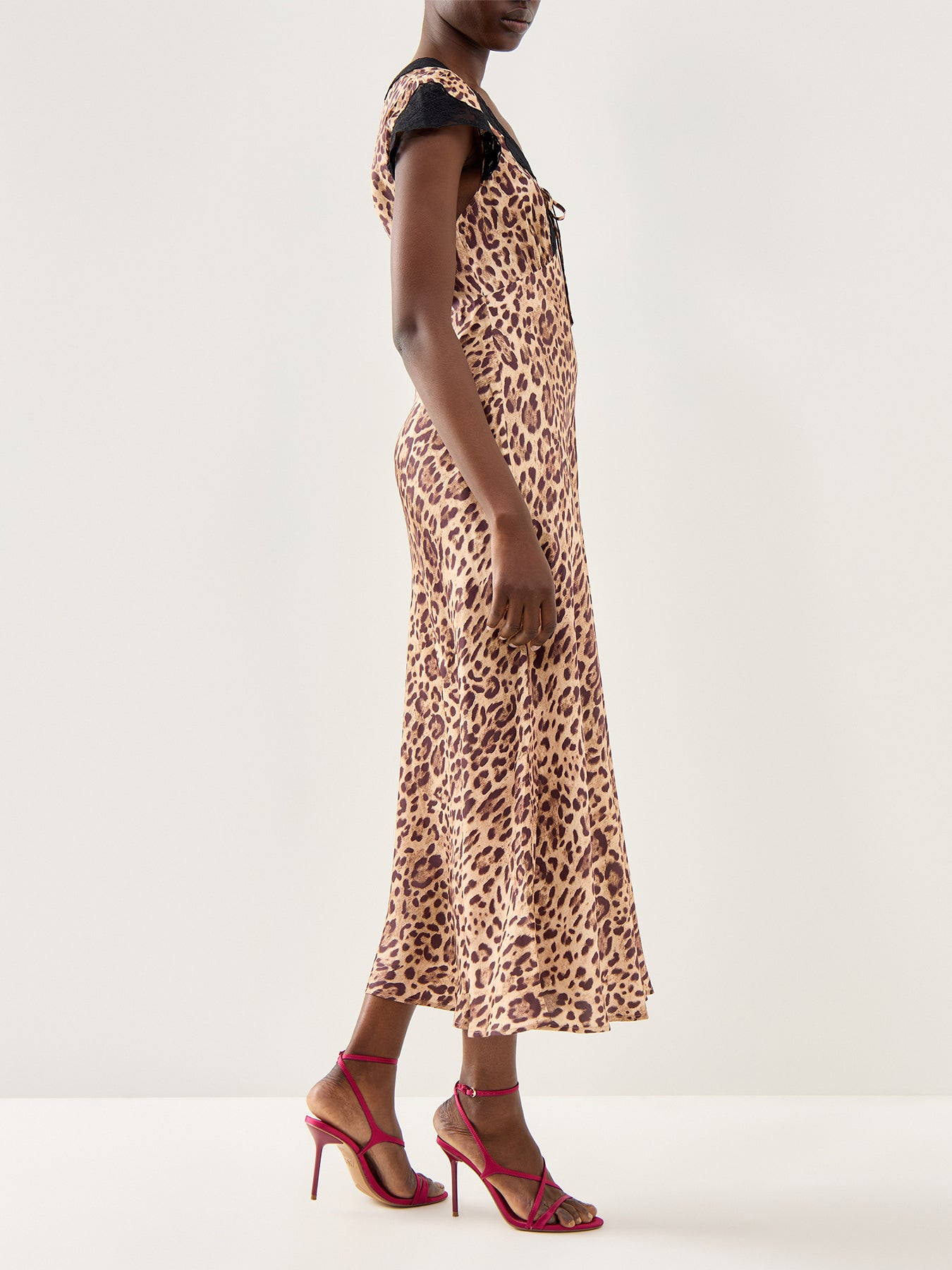 Amari Dress Mila Leopard Brown Mila Leopard Brown