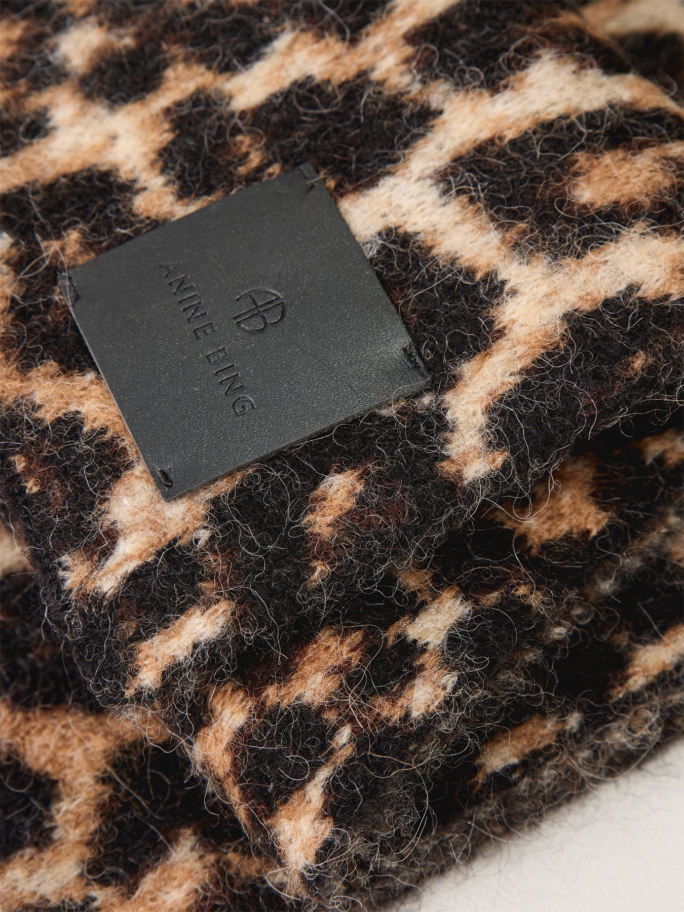 Hannah Scarf Black And Brown Leopard