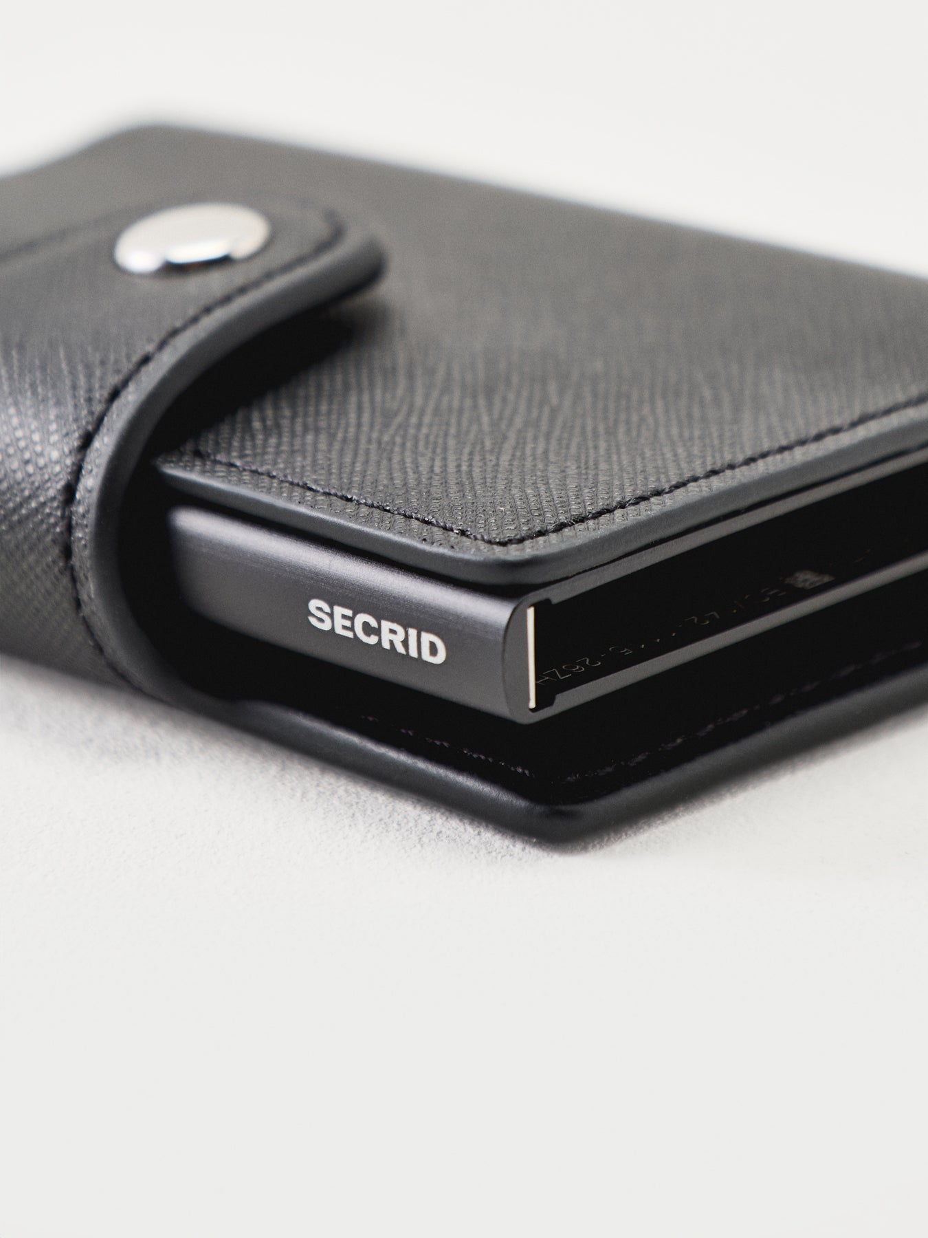 Zair Secrid Wallet Black