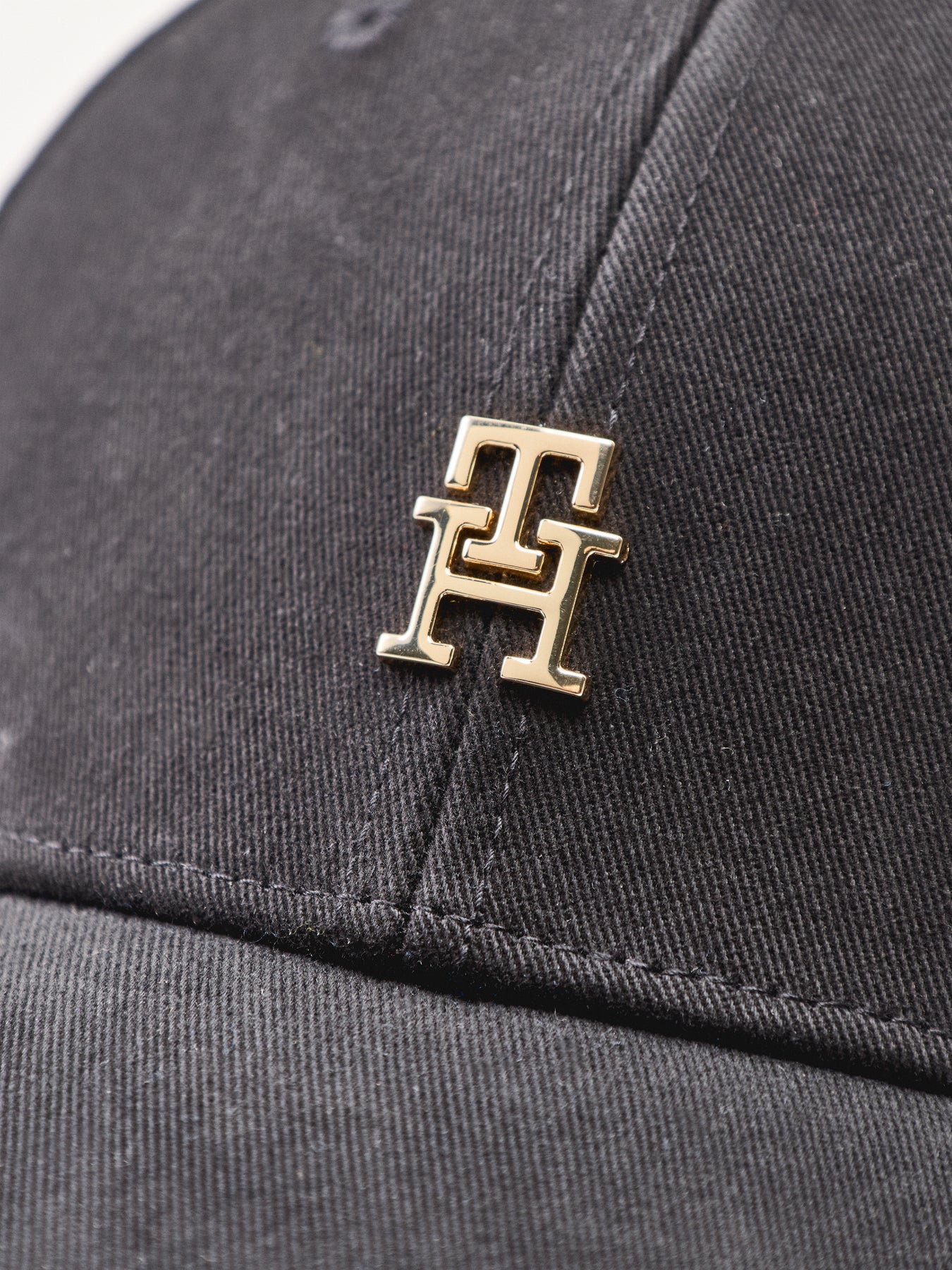 TH Elevated Chic Cap Black