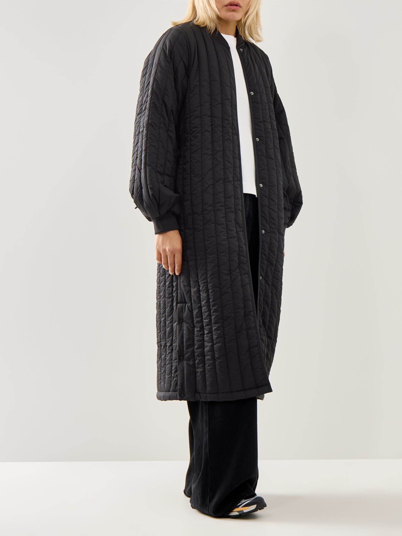 Banja Liner T1 Coat Black