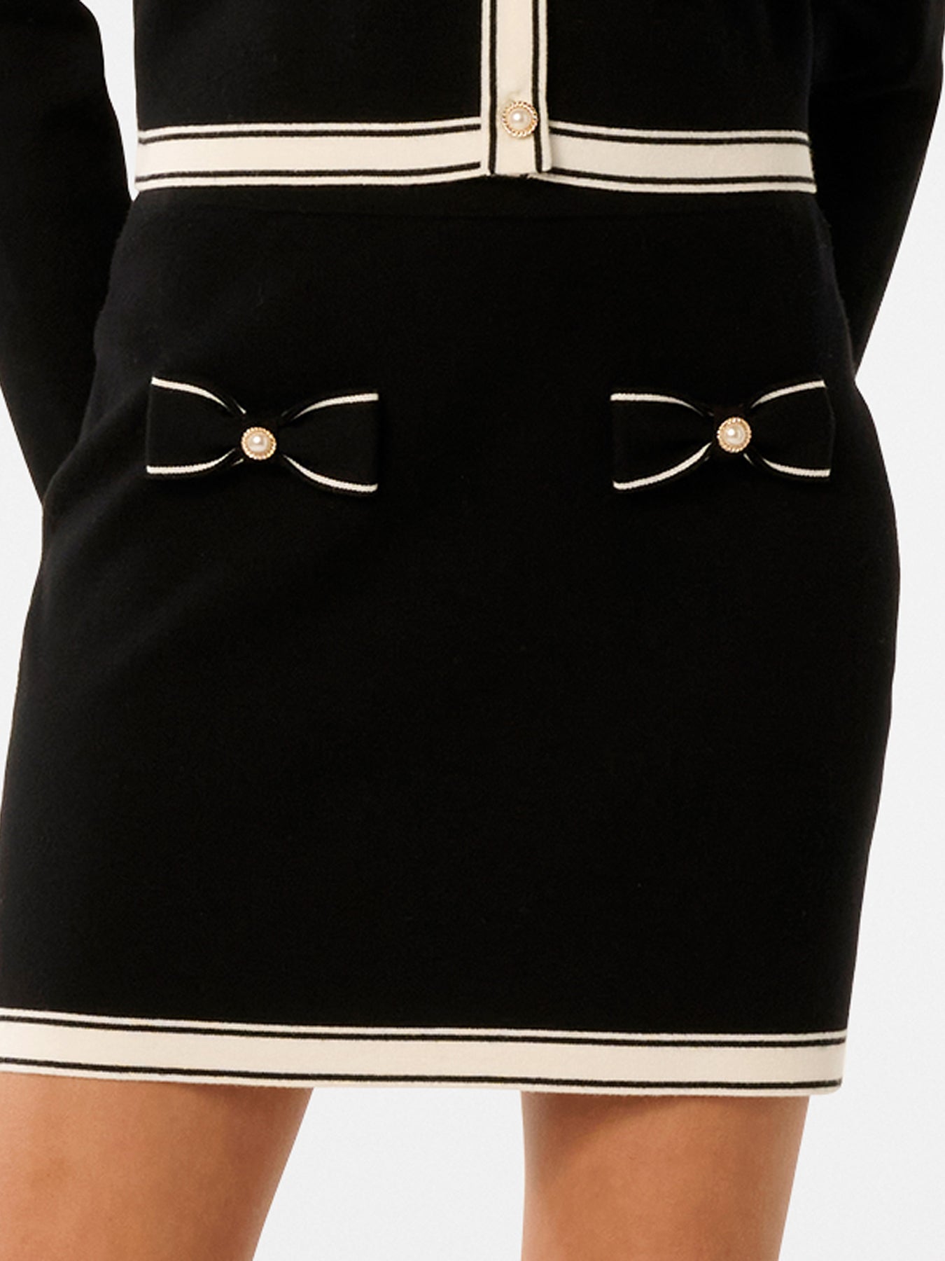 Cece Bow Detail Skirt Black