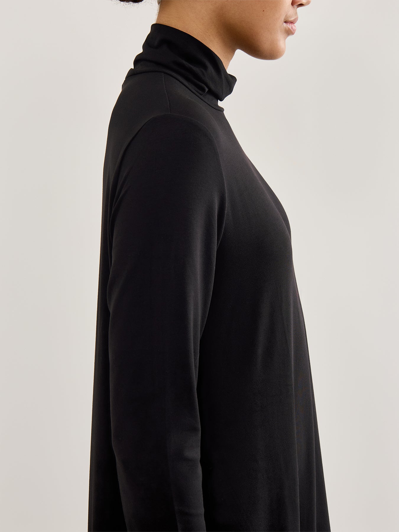 T-Neck Midi Dress Black