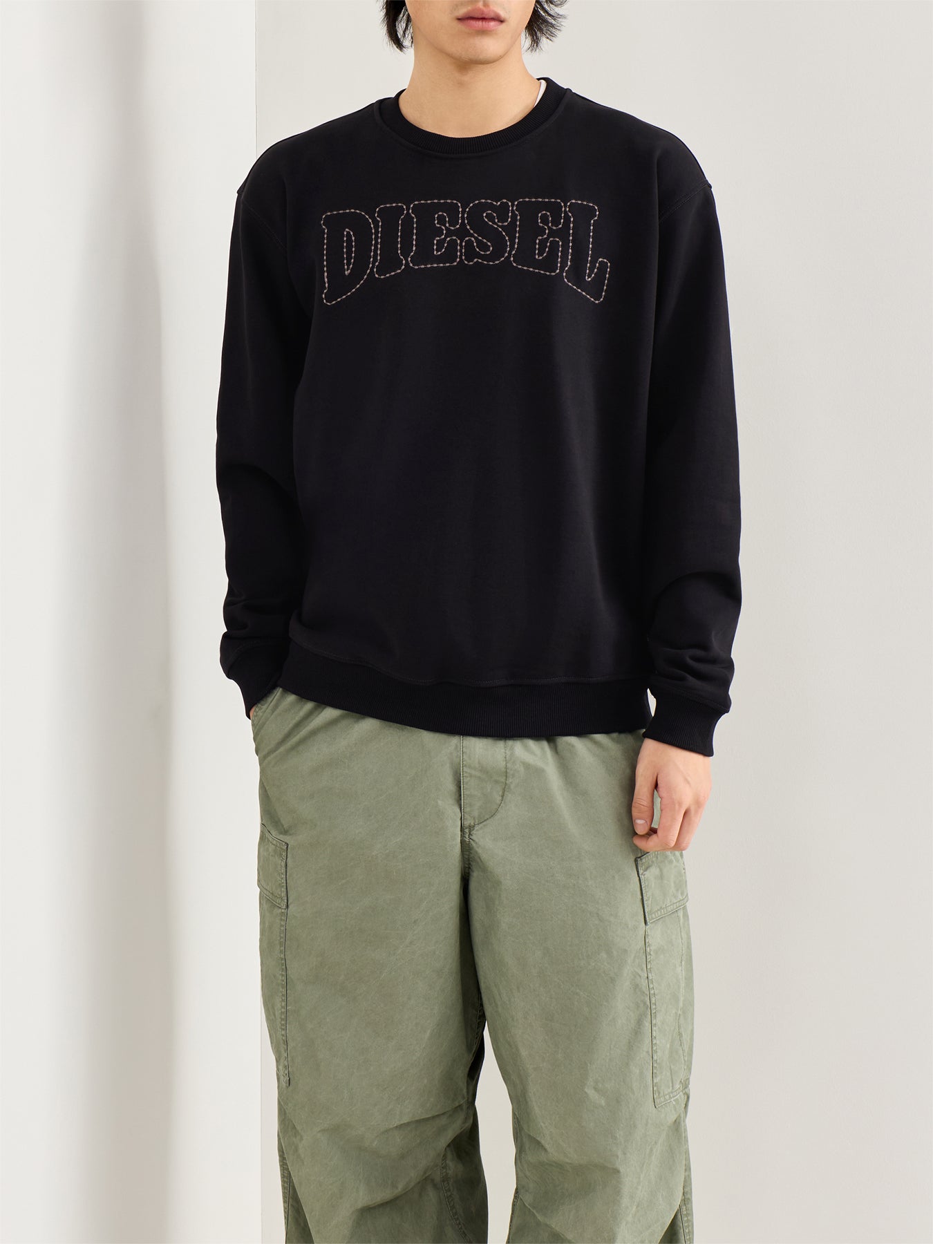S-Norm-V10 Logo Stitching Sweatshirt Black