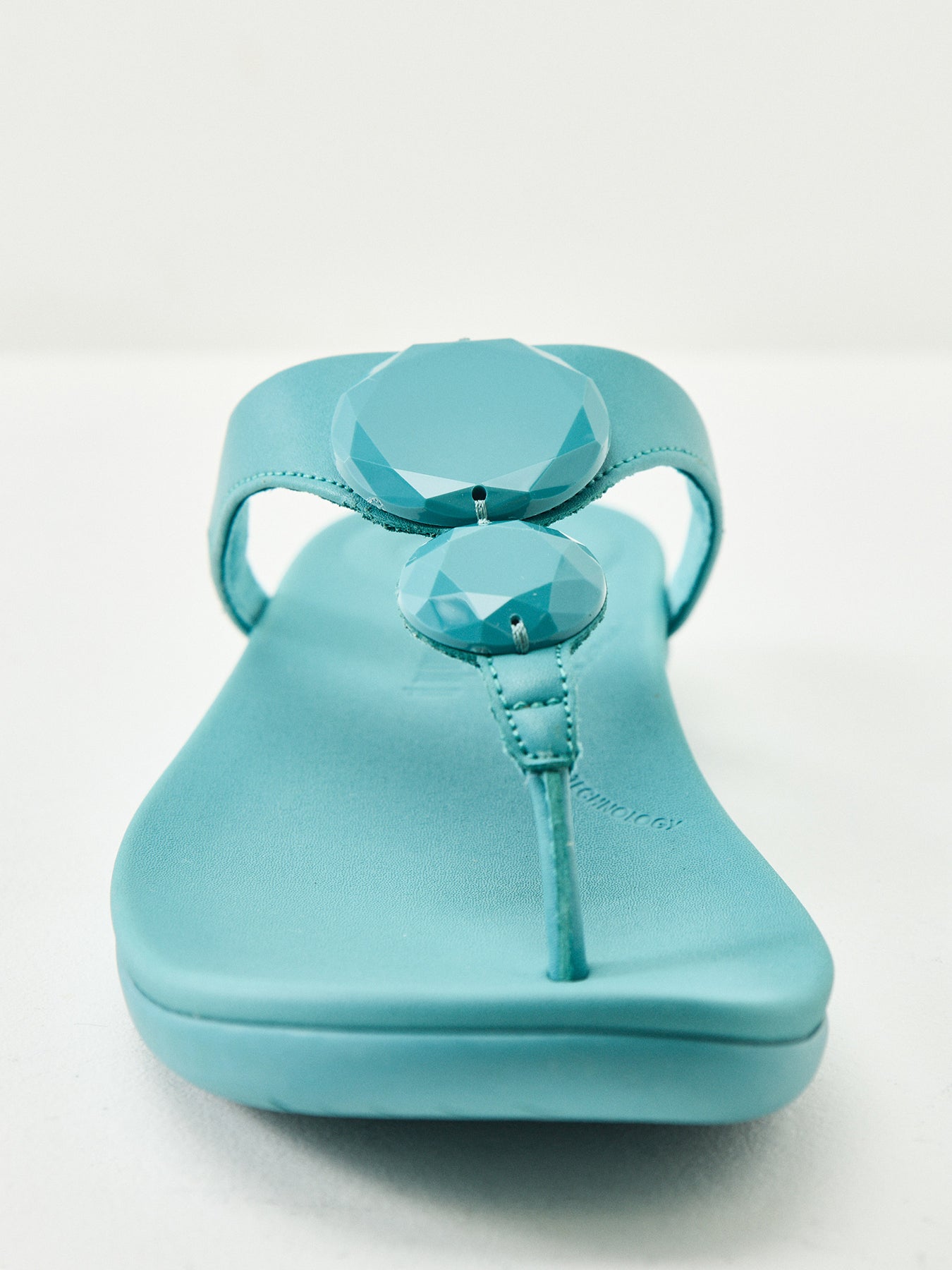 Solay Glossy-Disc Toe-Post Sandals Blue