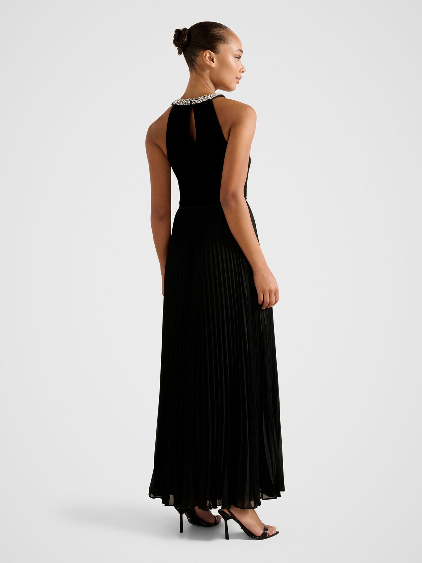 Gwen Halter Neck Pleated Midi Dress Black