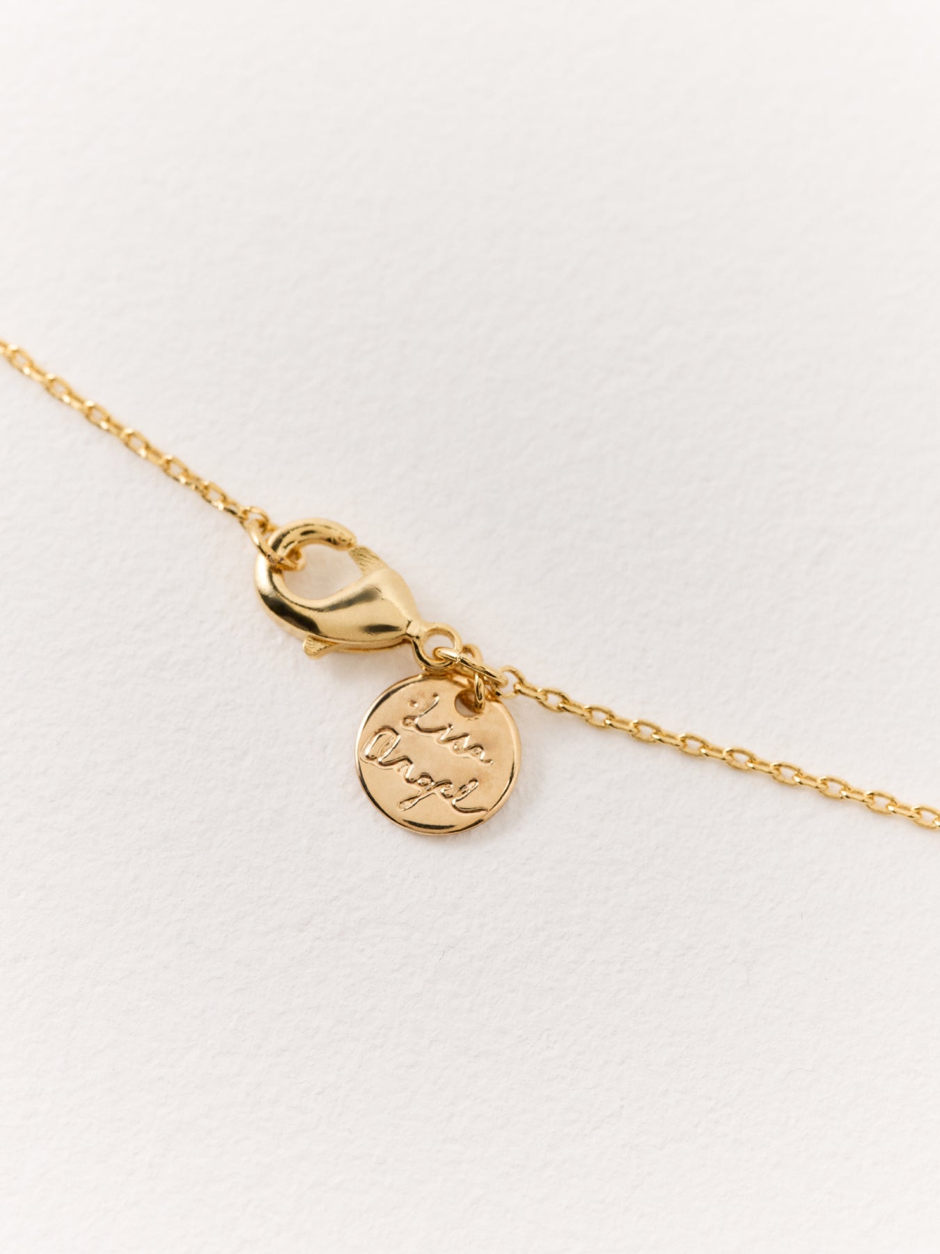 Tiny Pearl Bow Necklace Gold
