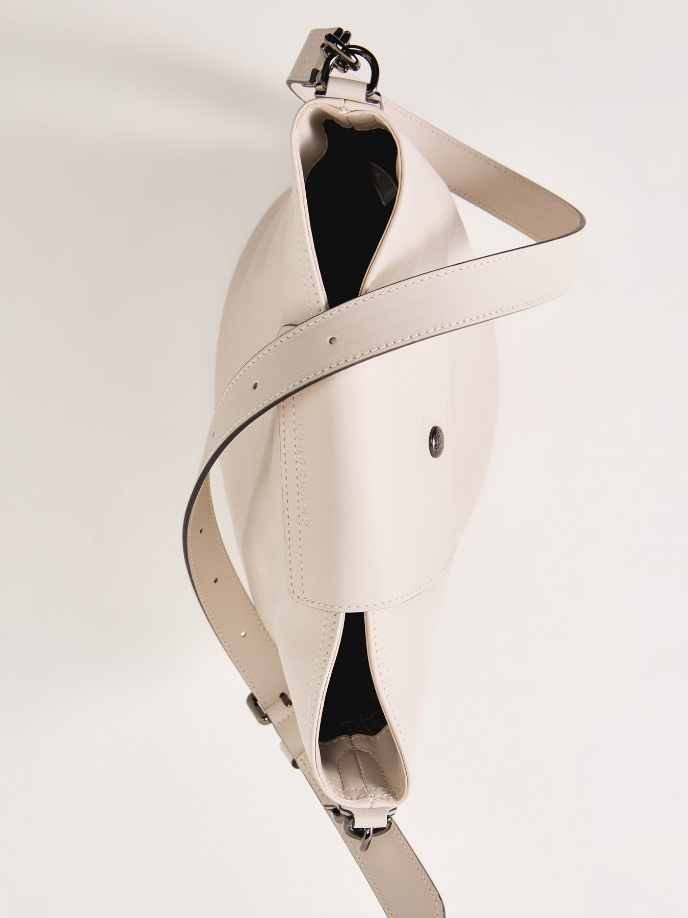 Le Pliage Xtra Medium Leather Shoulder Bag Paper