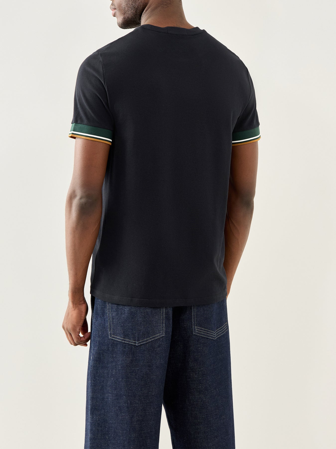 Twin Tipped Cuff T-Shirt Black