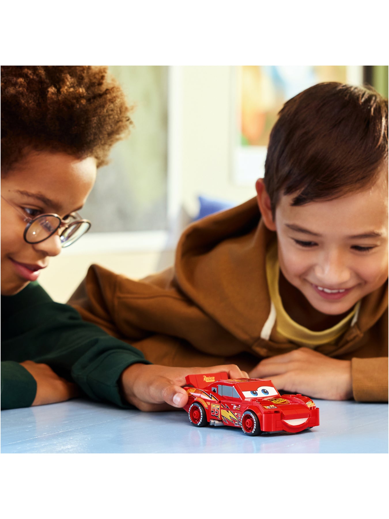 Disney Pixar Lightning McQueen Car Set 77255