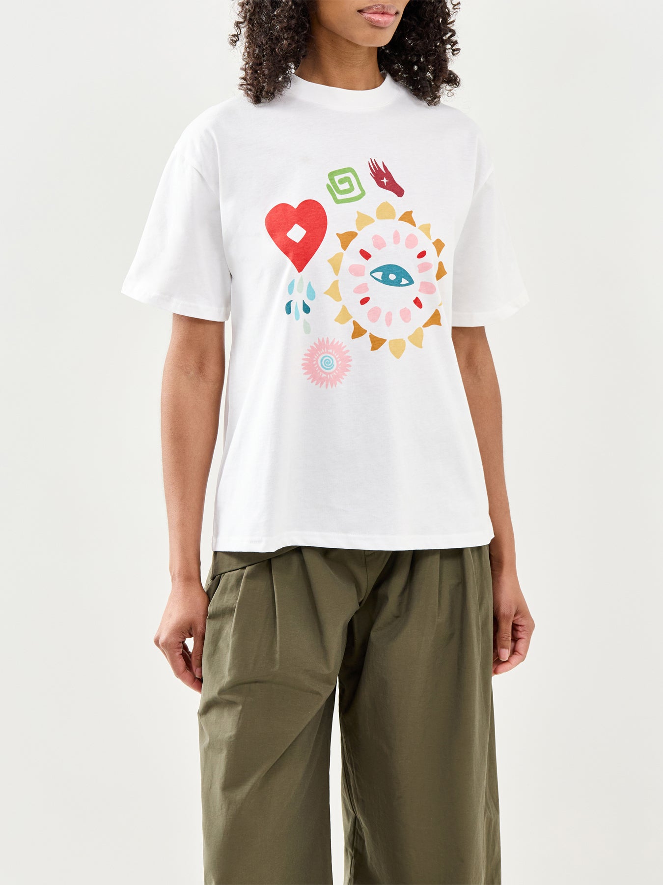 Morocco Charms Graphic T-Shirt Cream