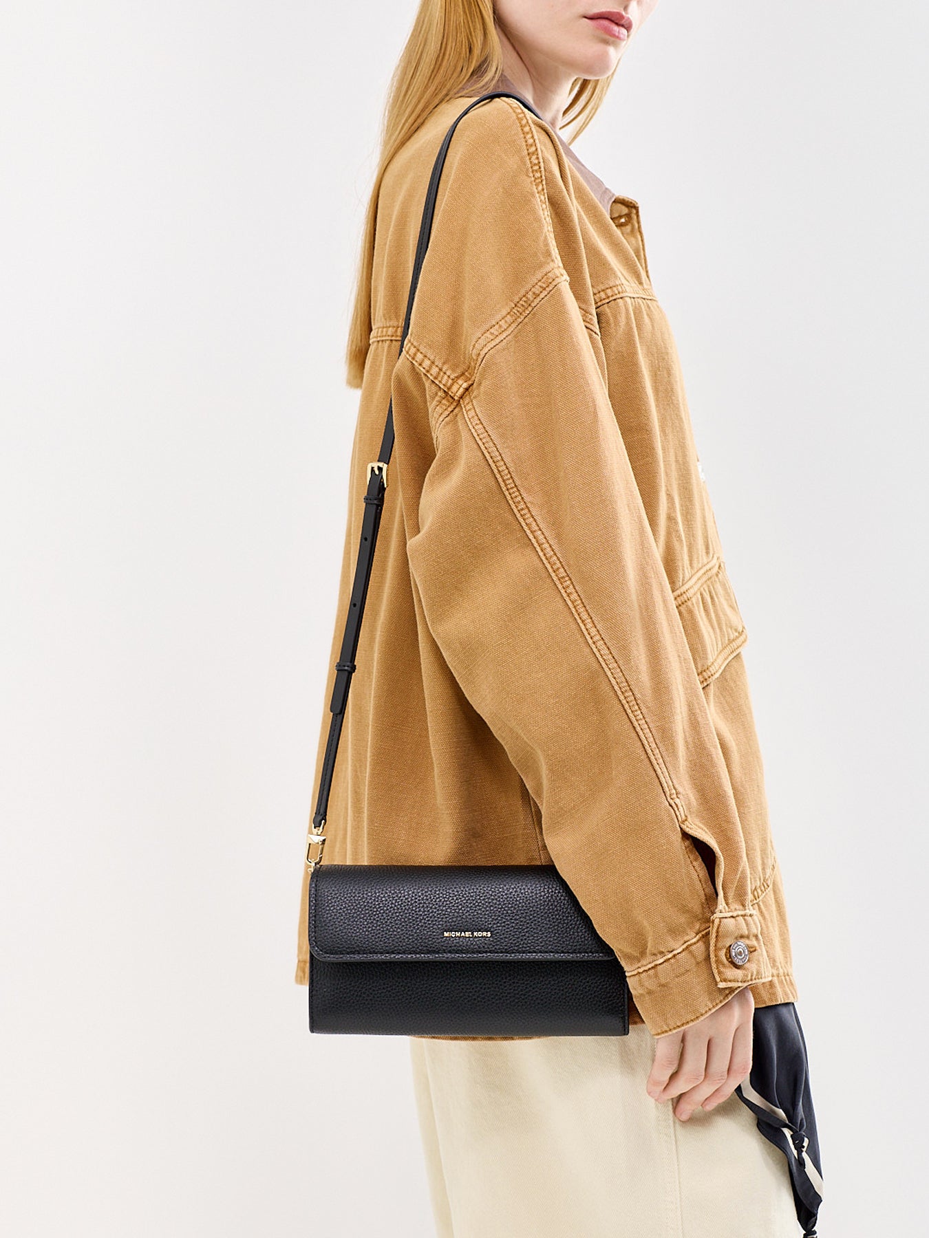Jet Set Small Flap Crossbody Bag Black