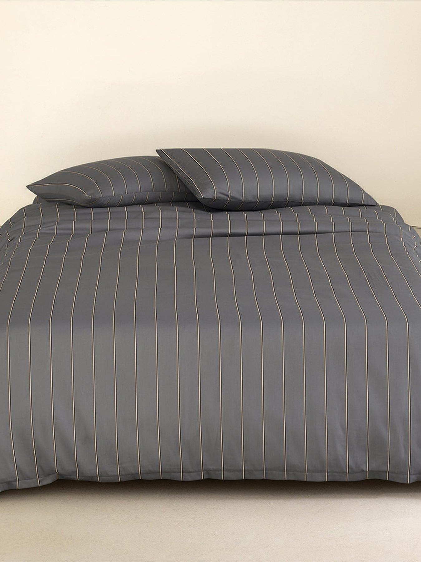 Bray Standard Pillowcase Black