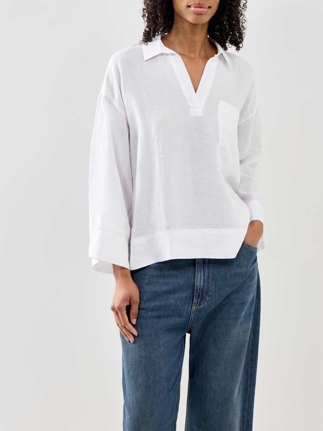Classic Collar Pop-Over White