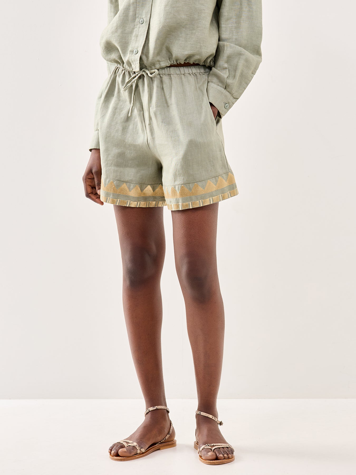Papyrus Linen Shorts Khaki