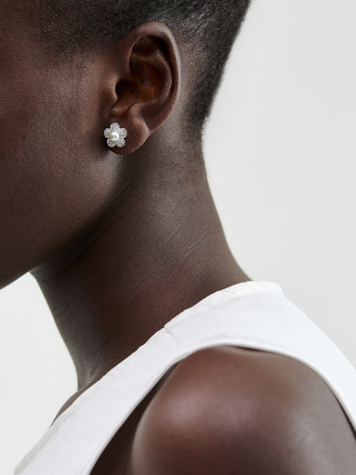 Hyperbola Stud Earrings Silver