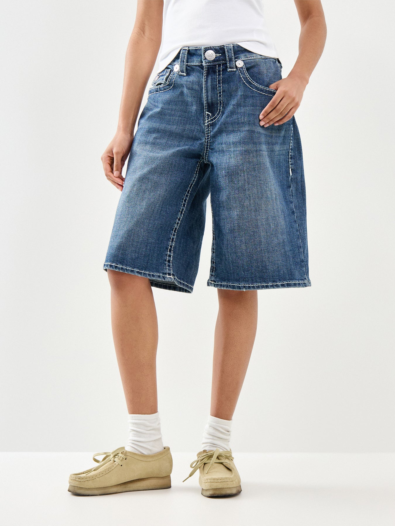 Baggy Denim Jort Big T Flap