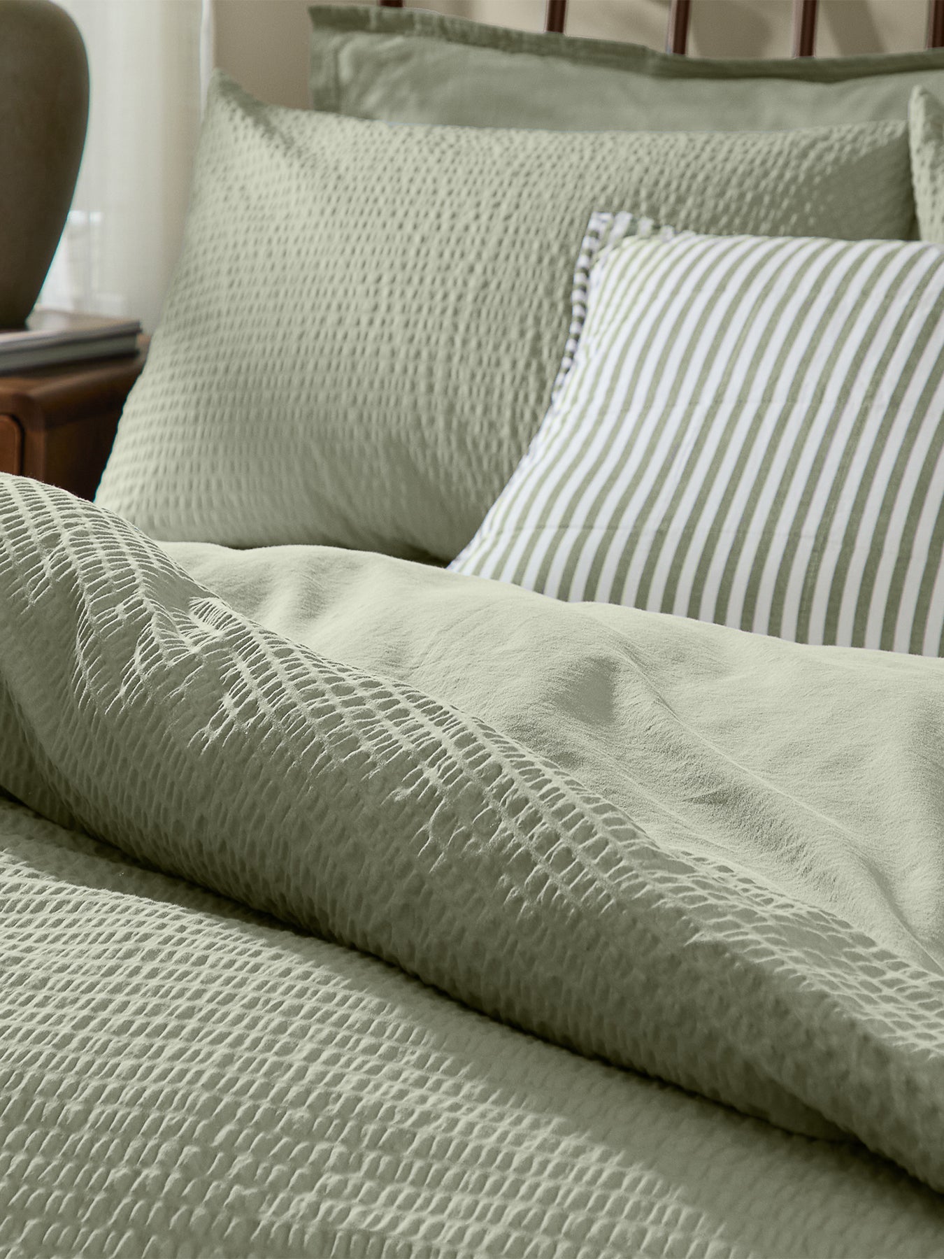 Cotton Hebden Relaxed Seersucker King Duvet Set - Bay Green
