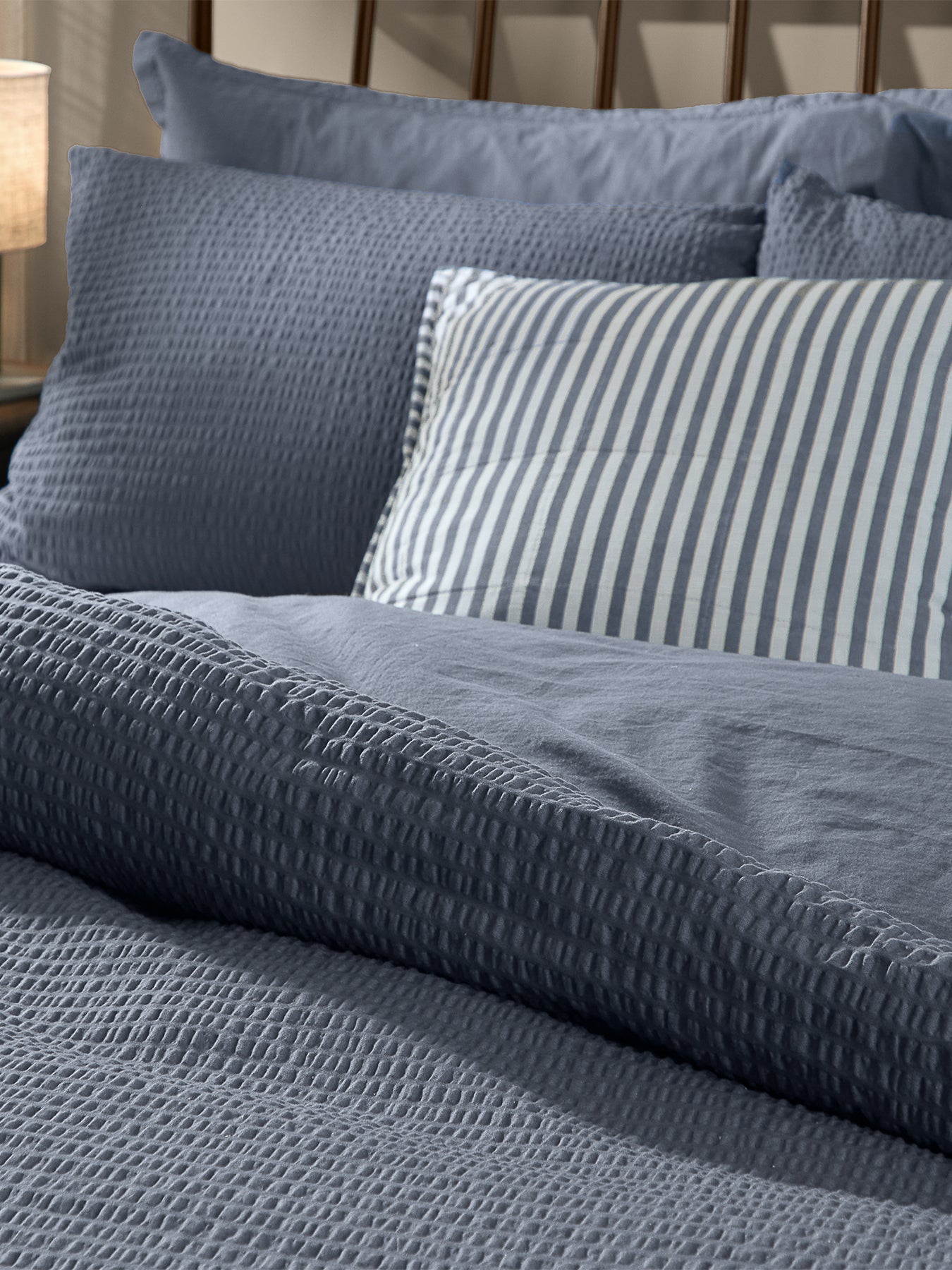 Cotton Hebden Relaxed Seersucker King Duvet Set - Denim Blue