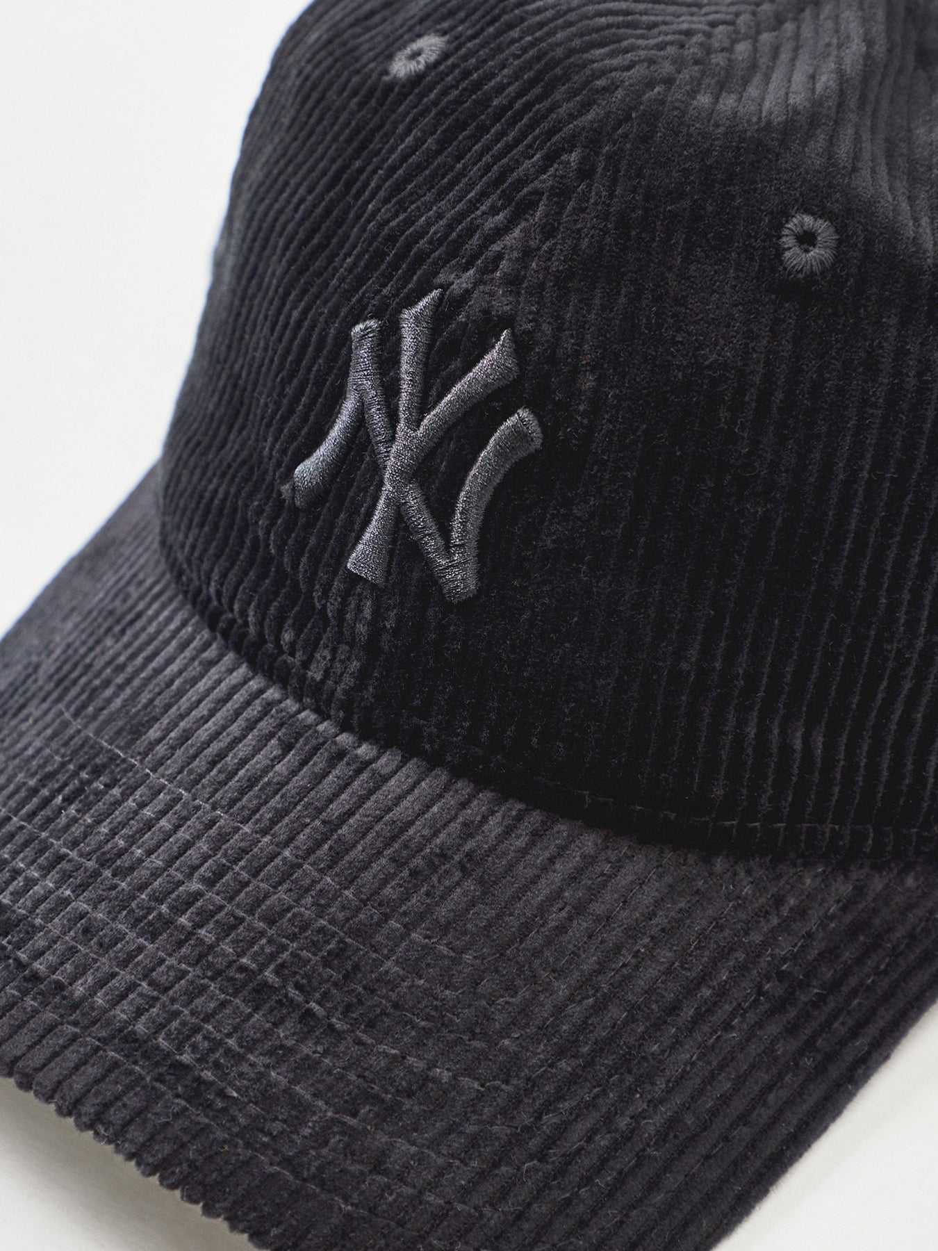 Cord Midi 9 Twenty NY Cap Black
