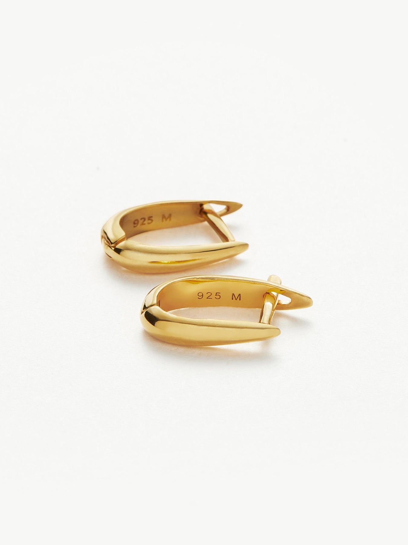 Claw Huggie Earrings Gold