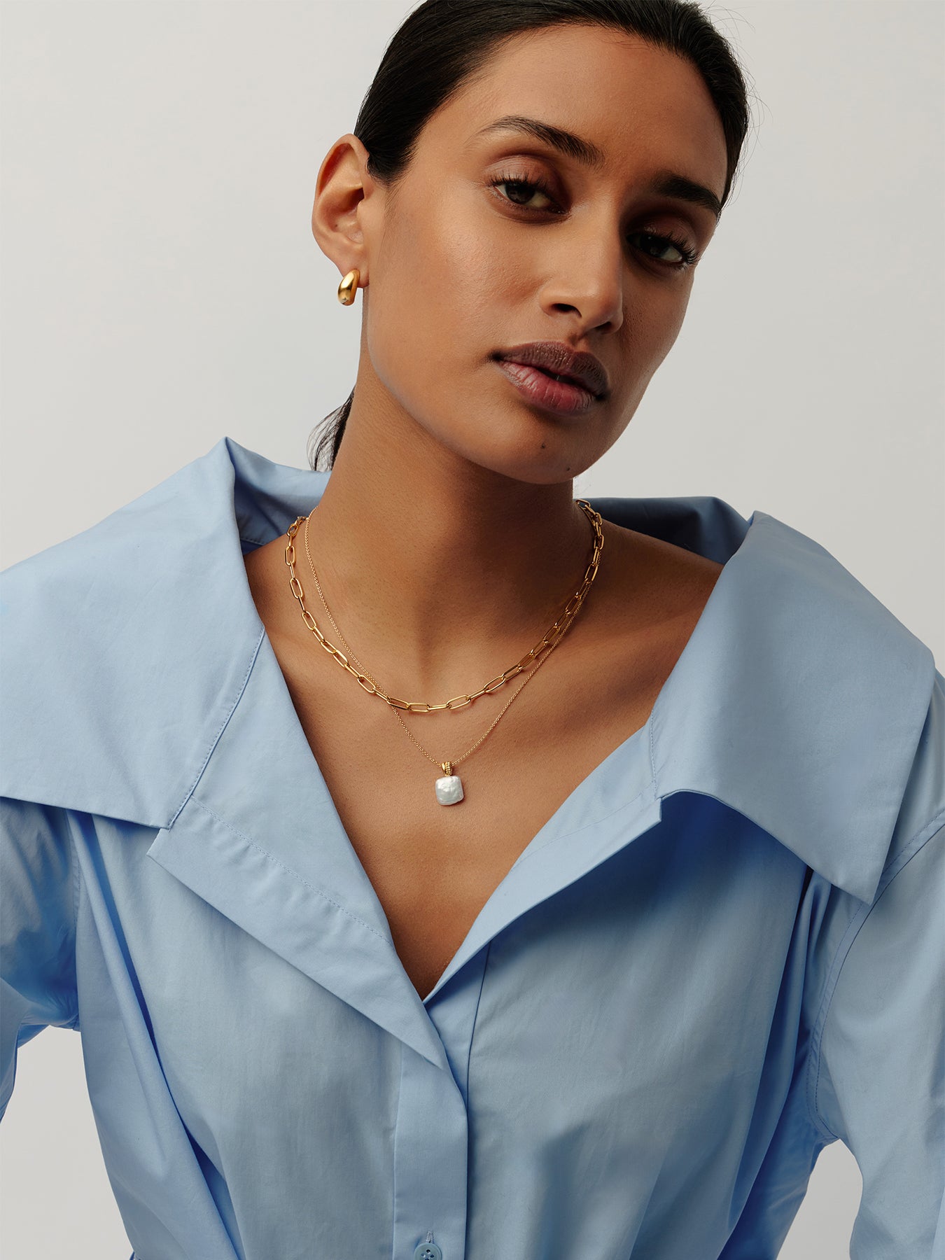 Square Pearl Pendant Necklace Gold