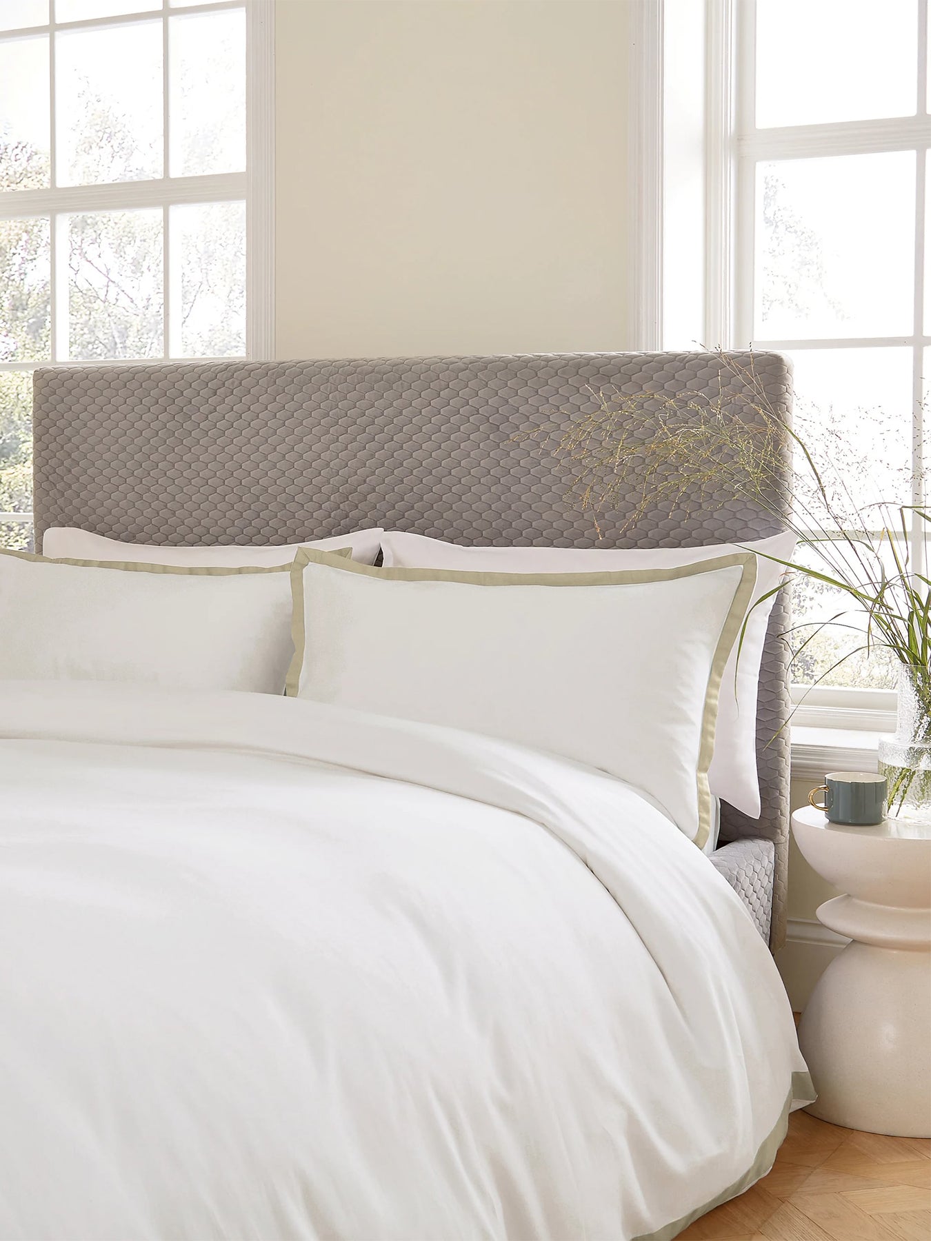 Olenna Cotton Sateen Double Duvet Cover Set Gold
