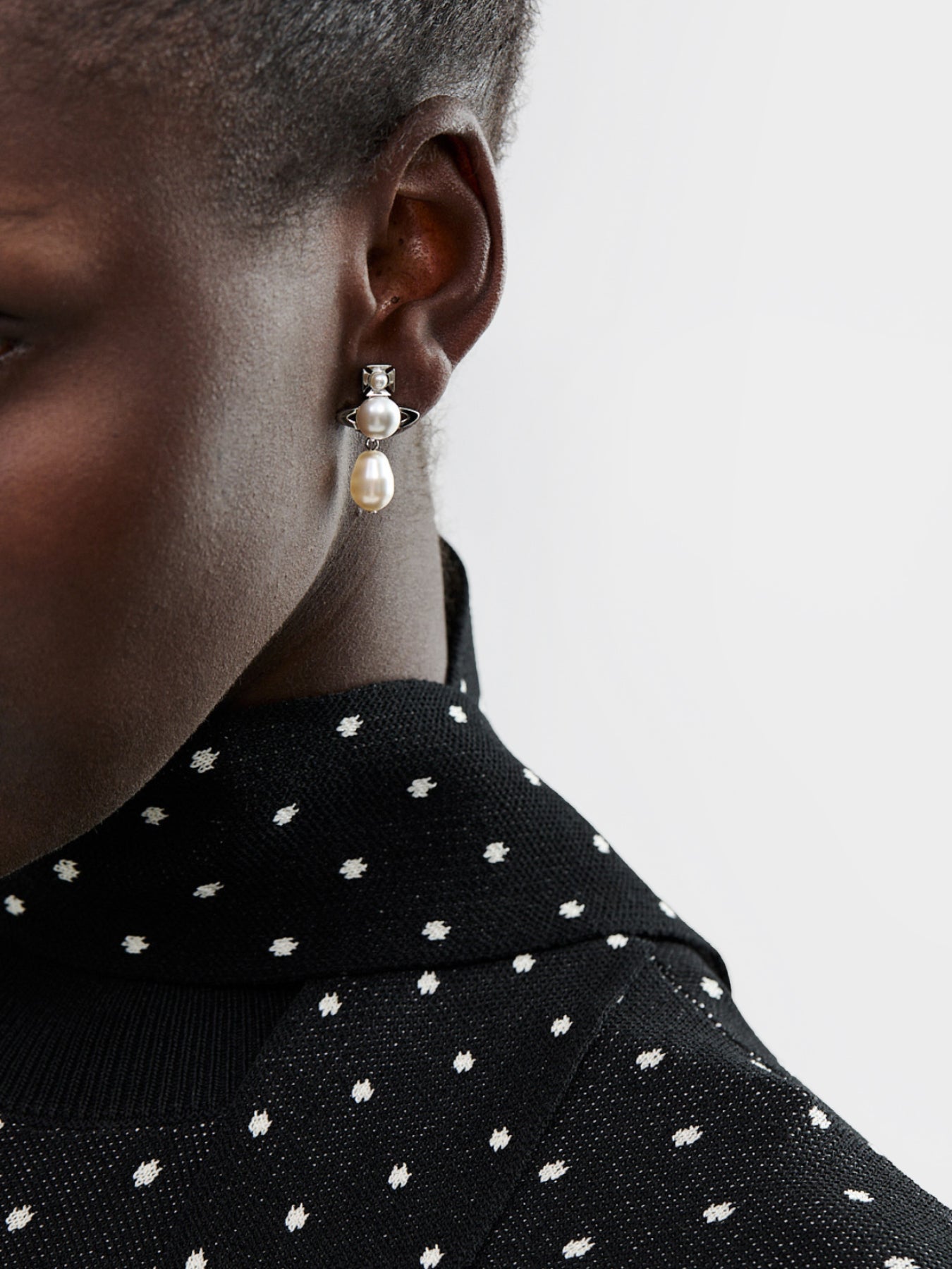 Inass Stud Earrings Silver