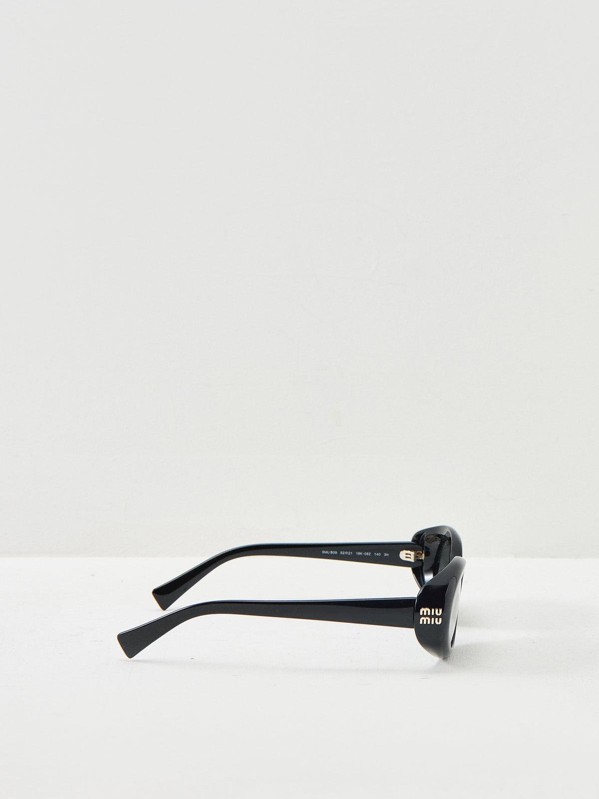 Oval Sunglasses Black