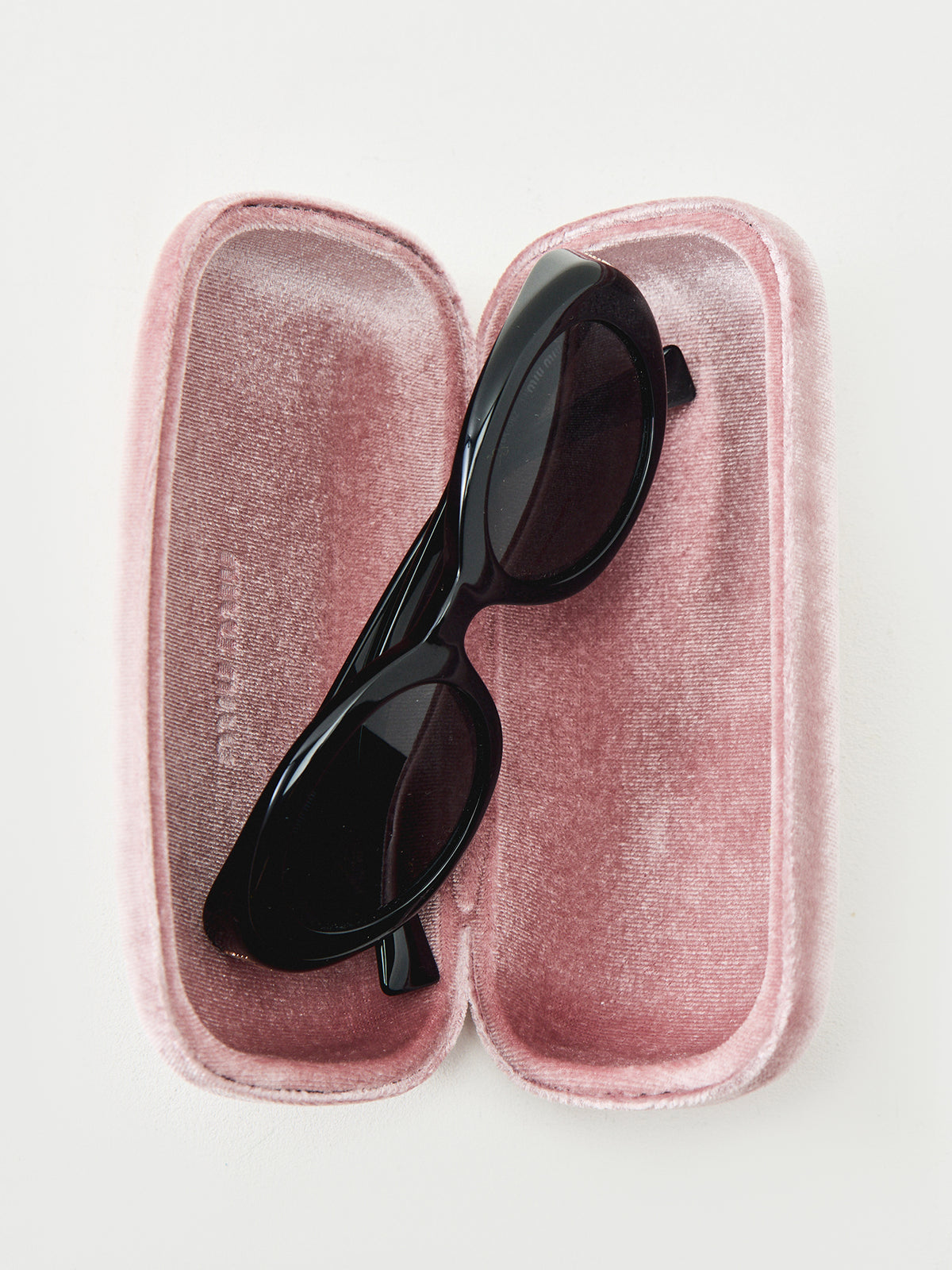 Oval Sunglasses Black