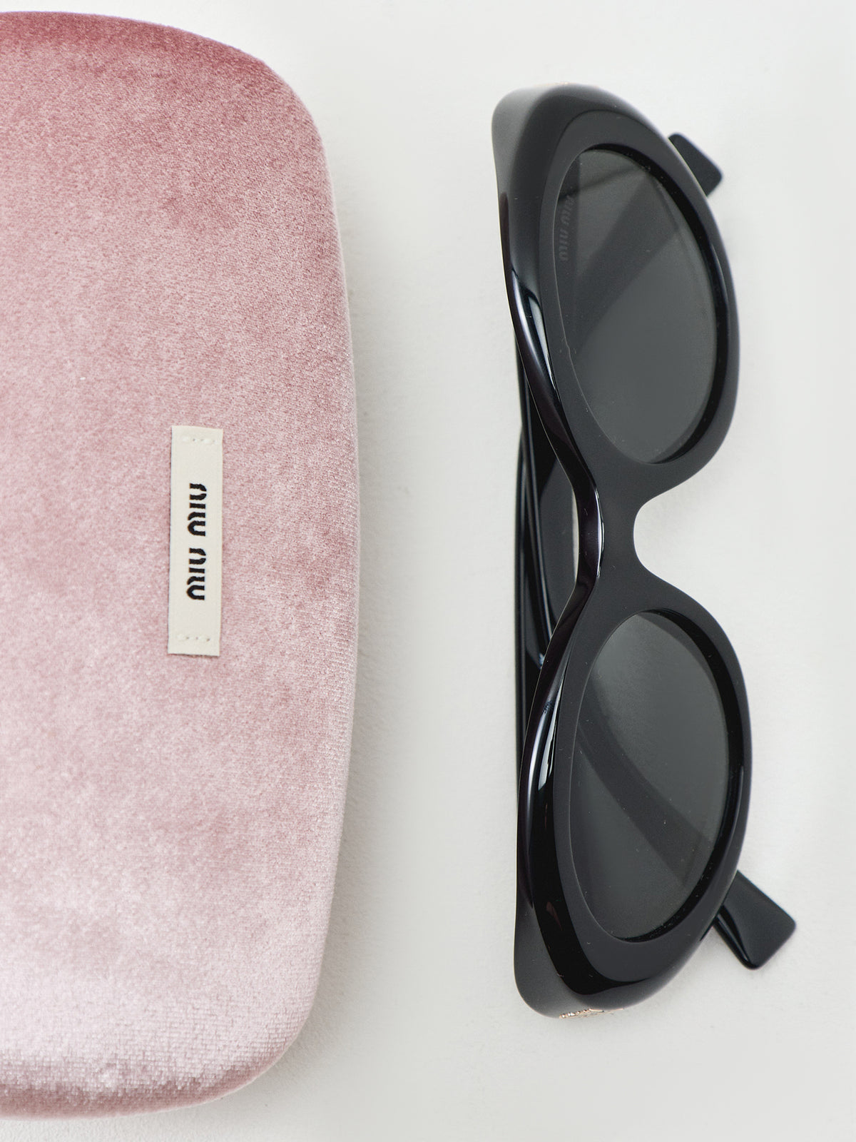 Oval Sunglasses Black