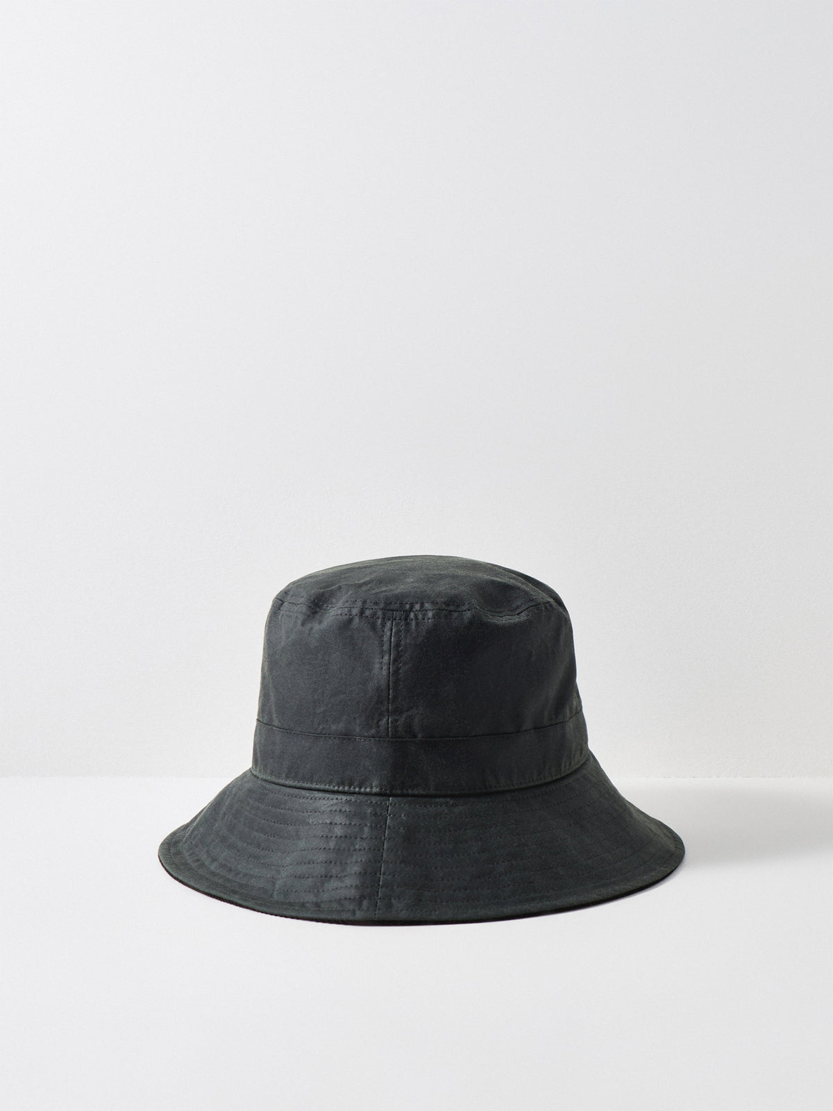 Barbour x APC Waxed Cotton Bucket Hat - Dark Sage